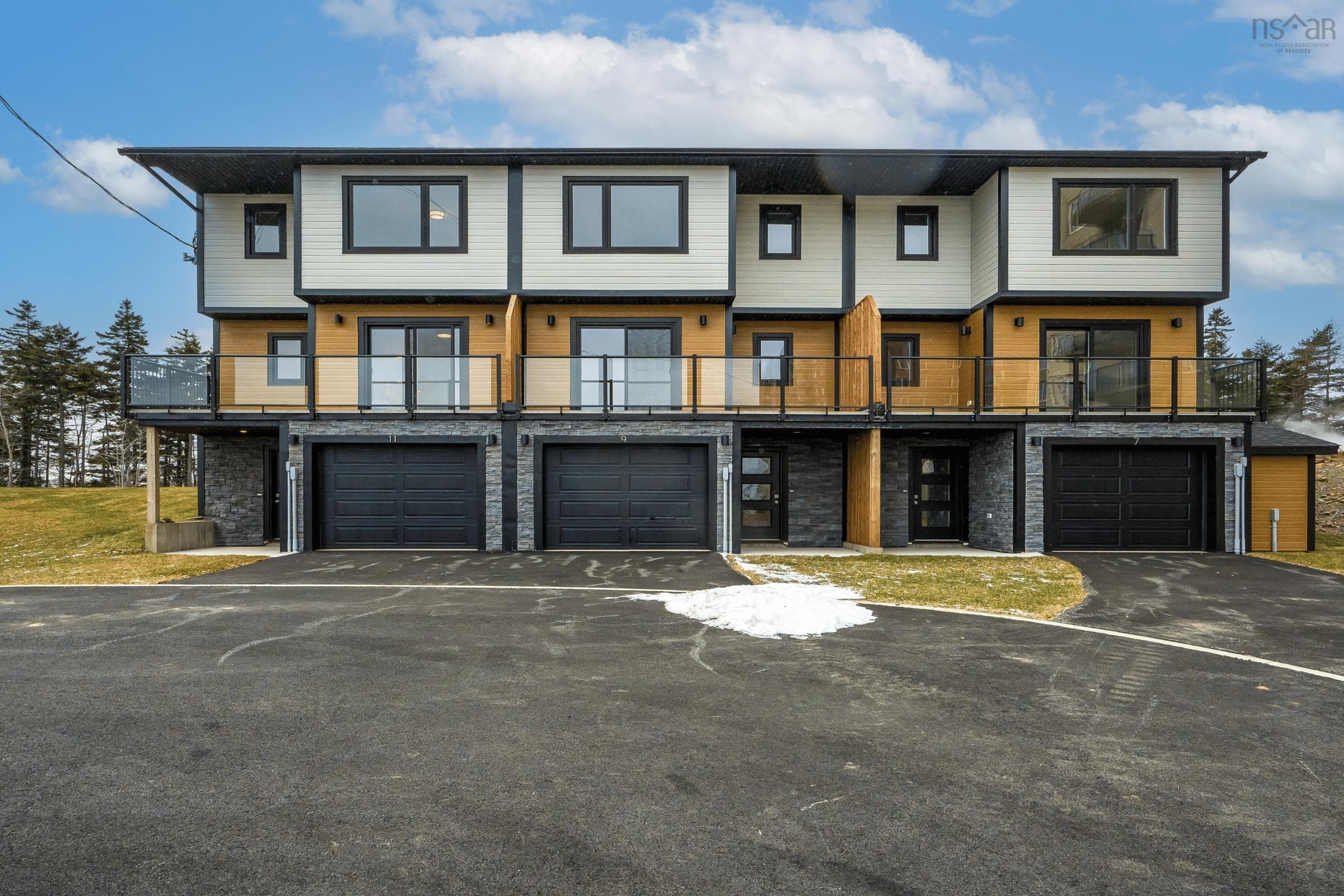 $799,900.00: 11 Viewcrest Drive, Halifax