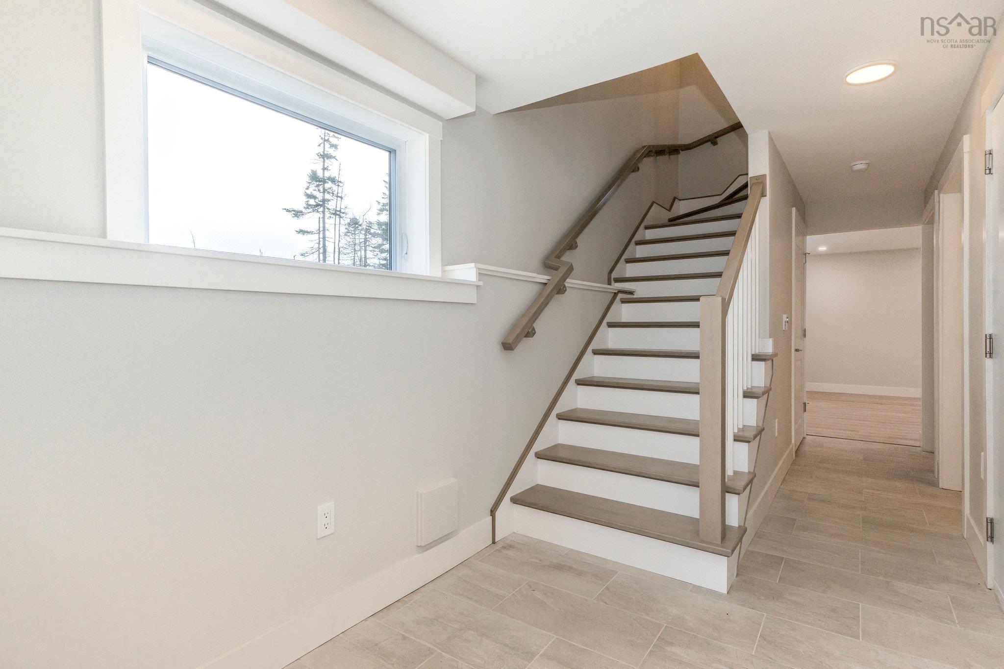 $799,900.00: 11 Viewcrest Drive, Halifax