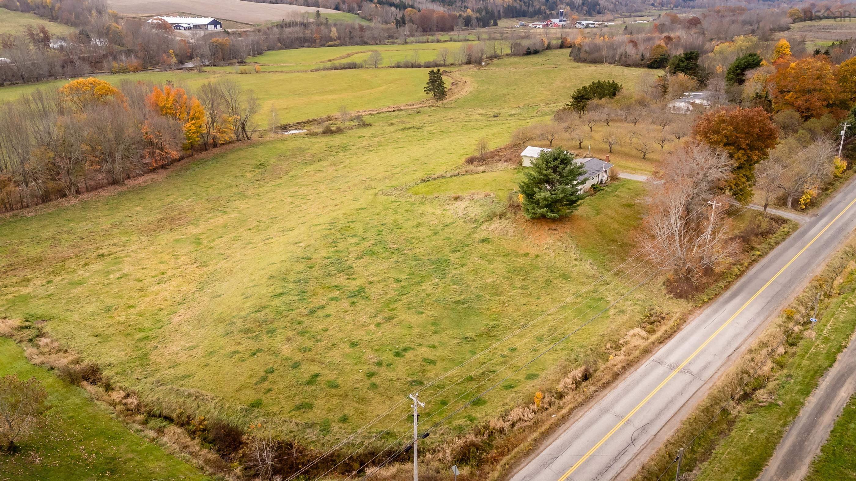 $474,900.00: 2214 White Rock Road, Gaspereau