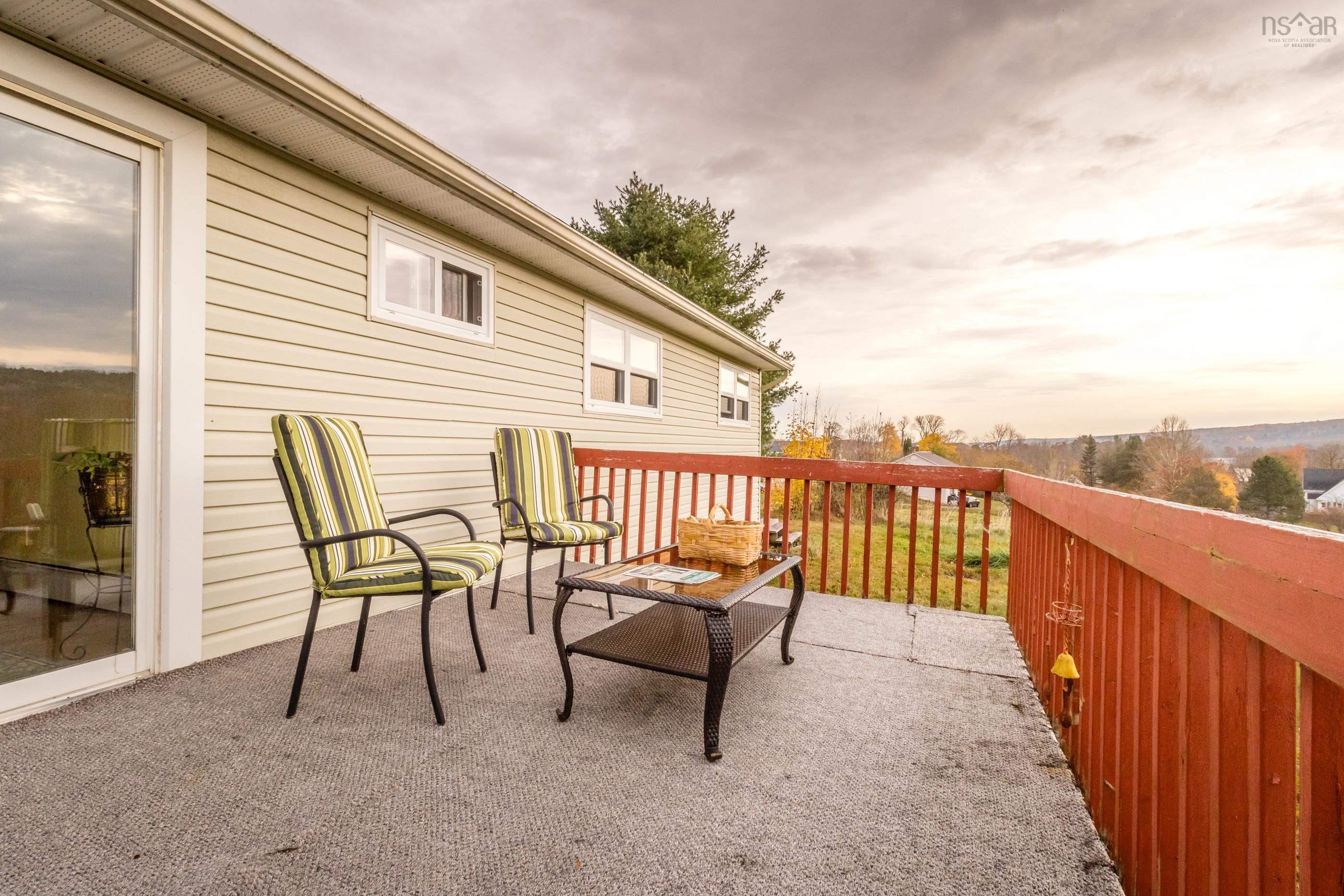 $474,900.00: 2214 White Rock Road, Gaspereau