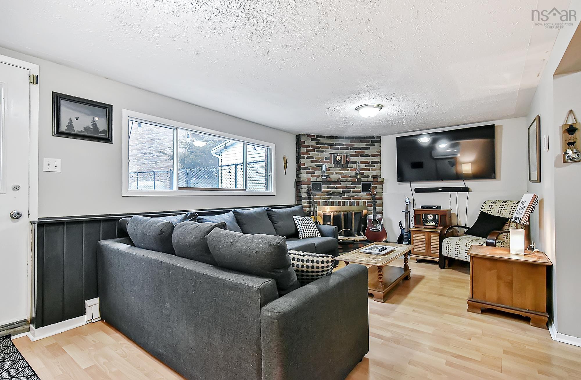 $399,000.00: 9 Hillsburn Court, Dartmouth