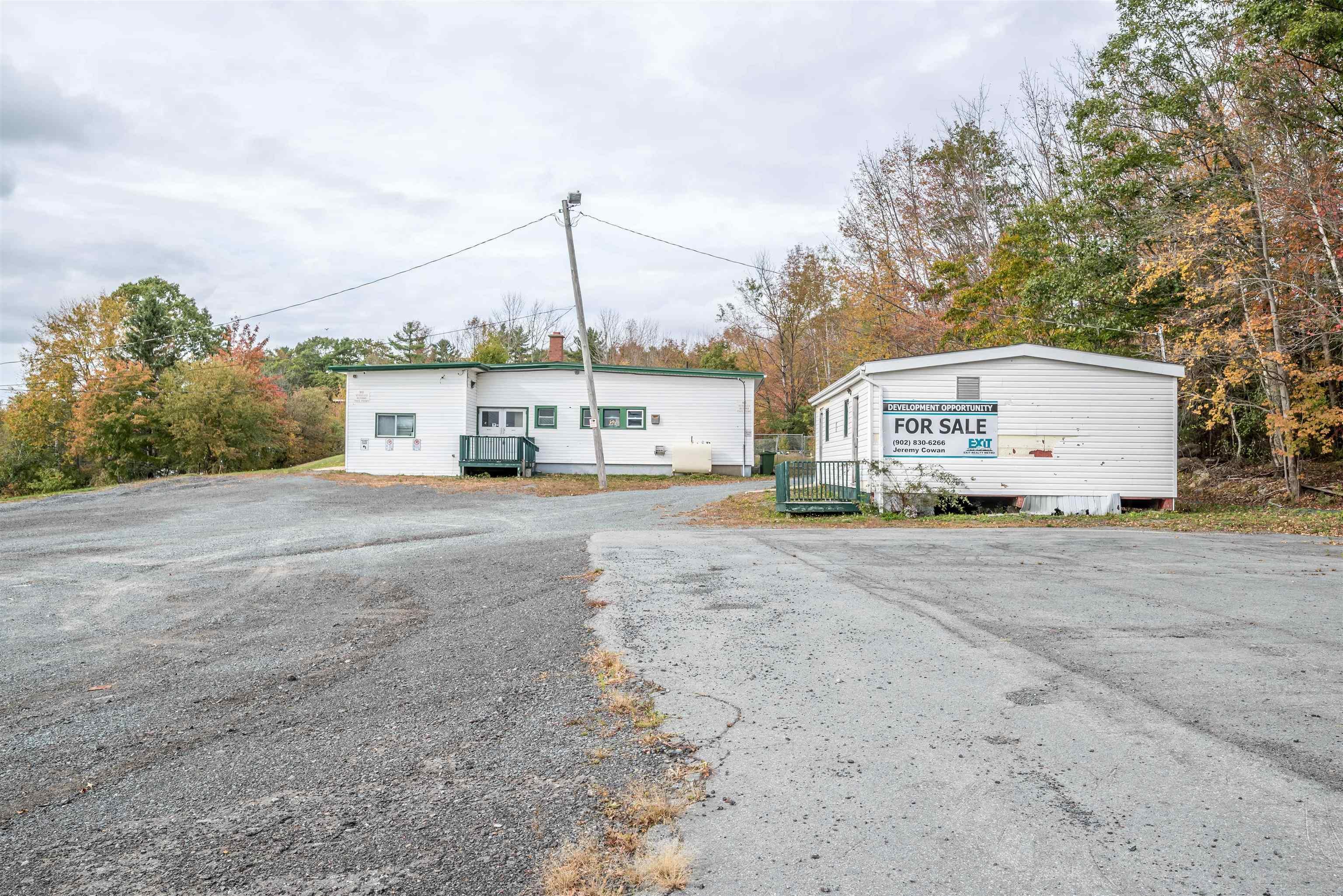 $1,400,000.00: 3182 Highway 2, Fall River