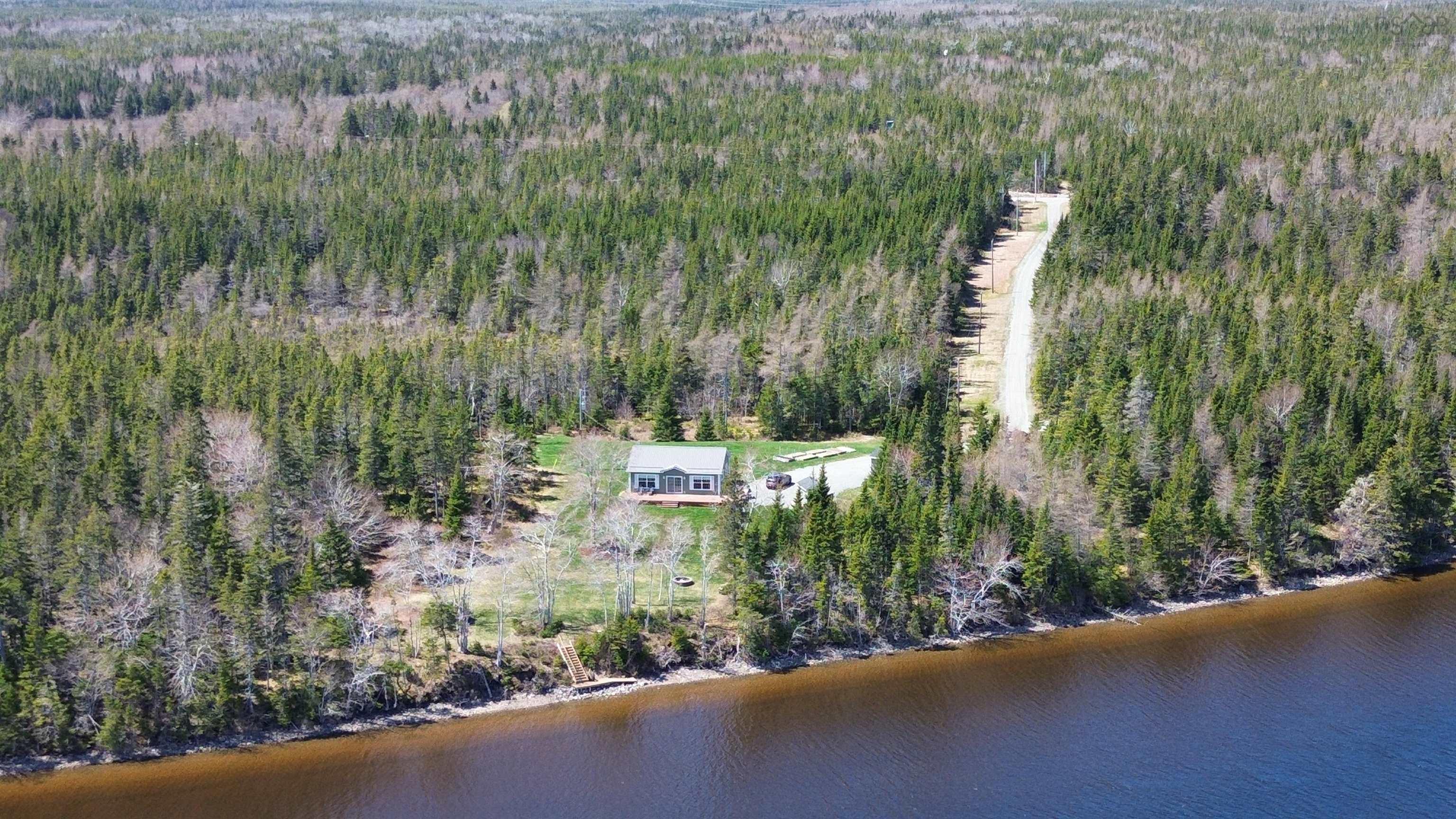 $389,000.00: 892 West Side Loch Lomond Road, Loch Lomond