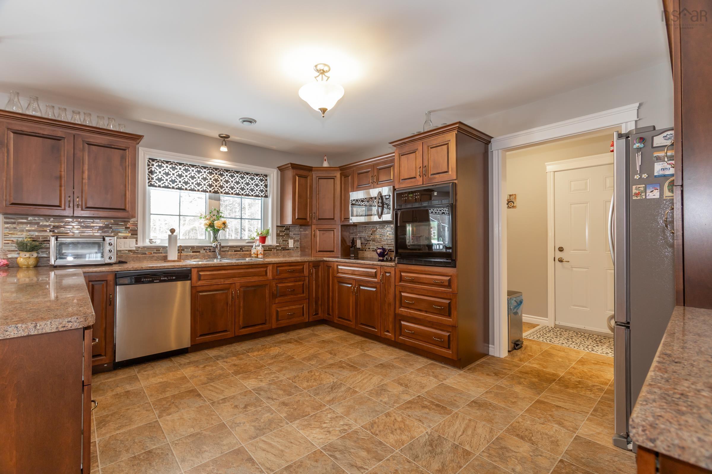 $624,500.00: 1905 Middle Road, Nictaux