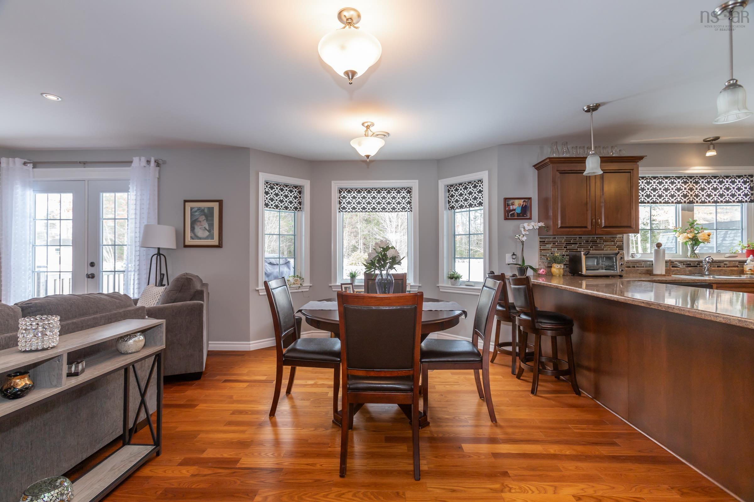 $624,500.00: 1905 Middle Road, Nictaux
