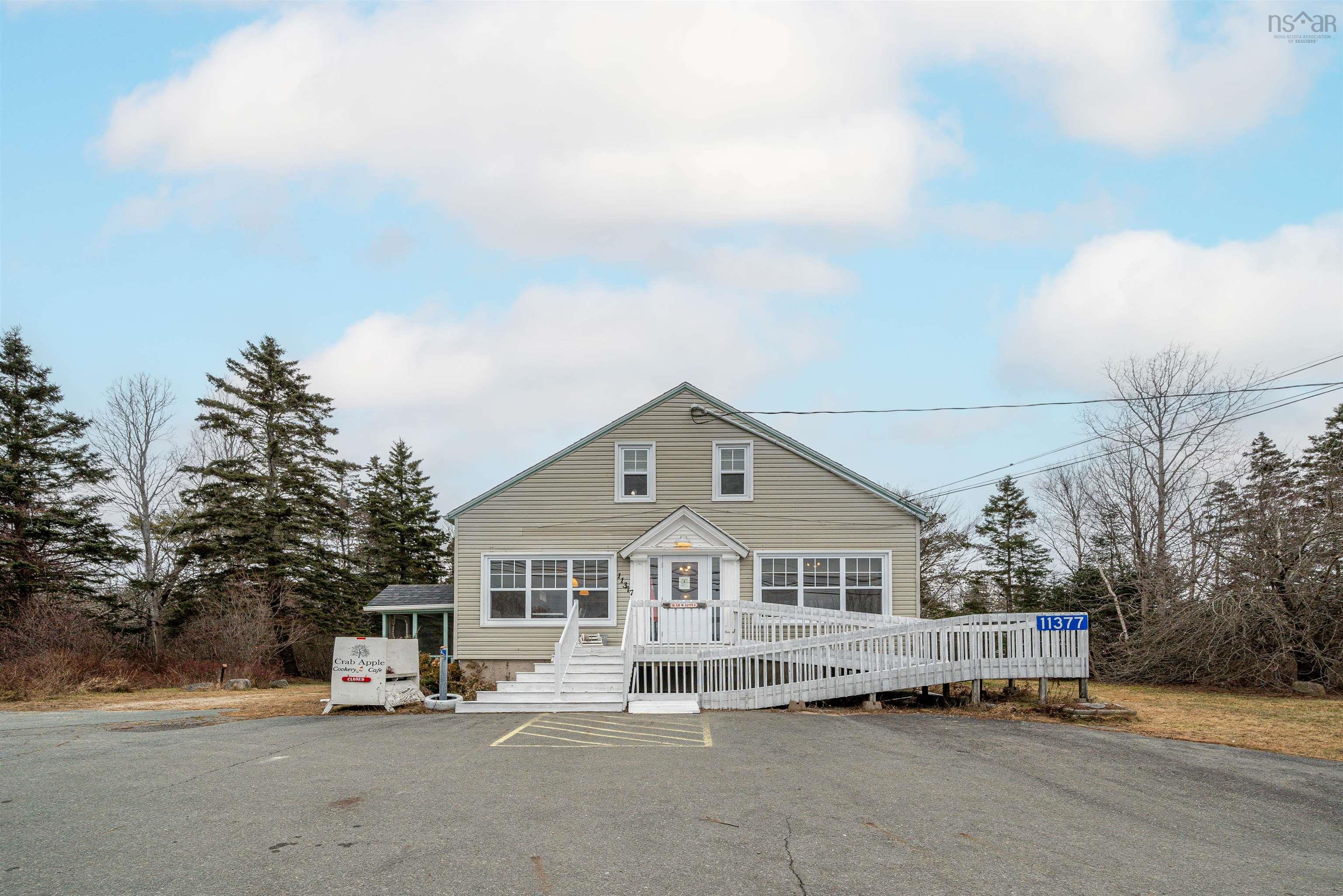$474,000.00: 11377 Peggys Cove Road, Seabright