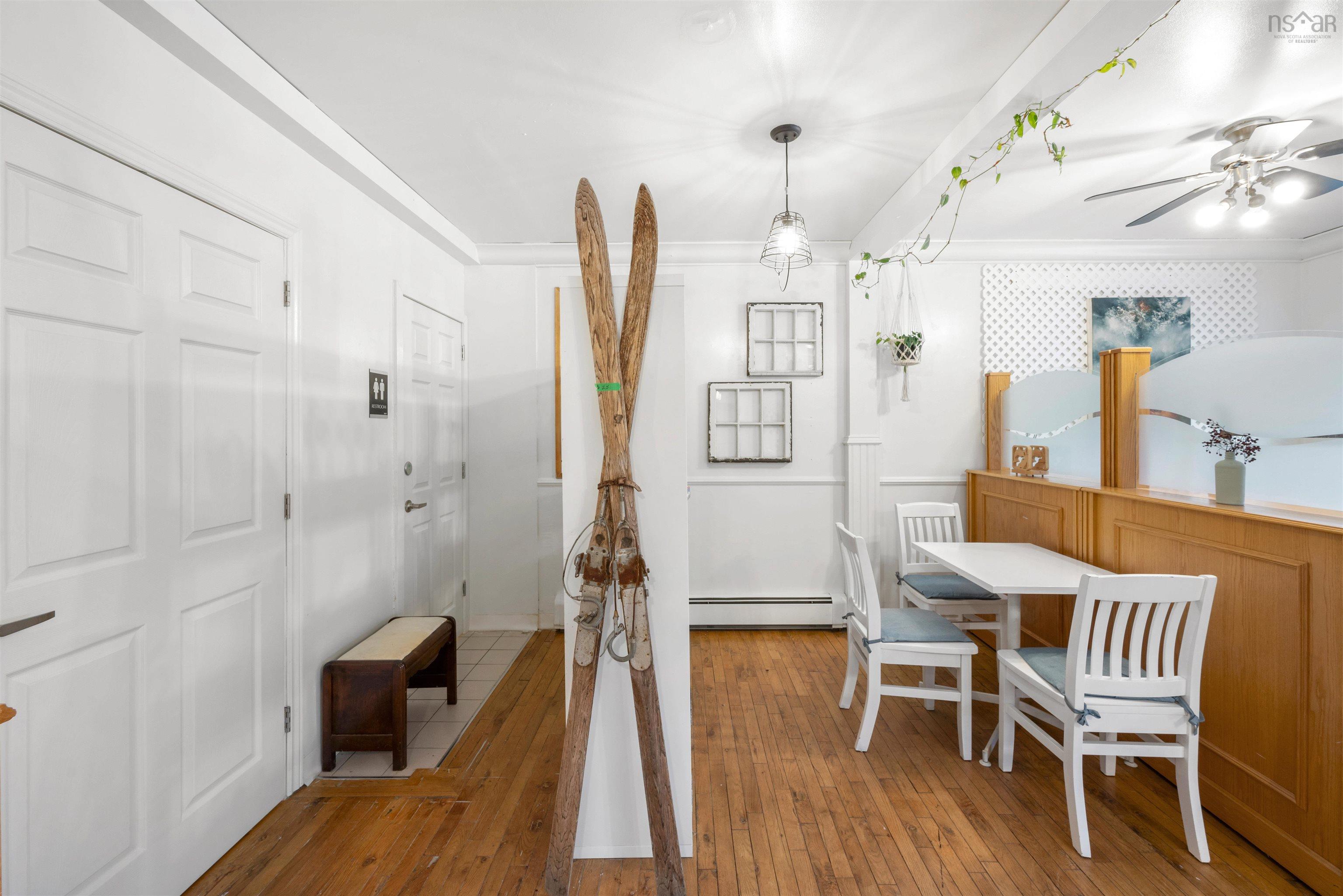 $474,000.00: 11377 Peggys Cove Road, Seabright
