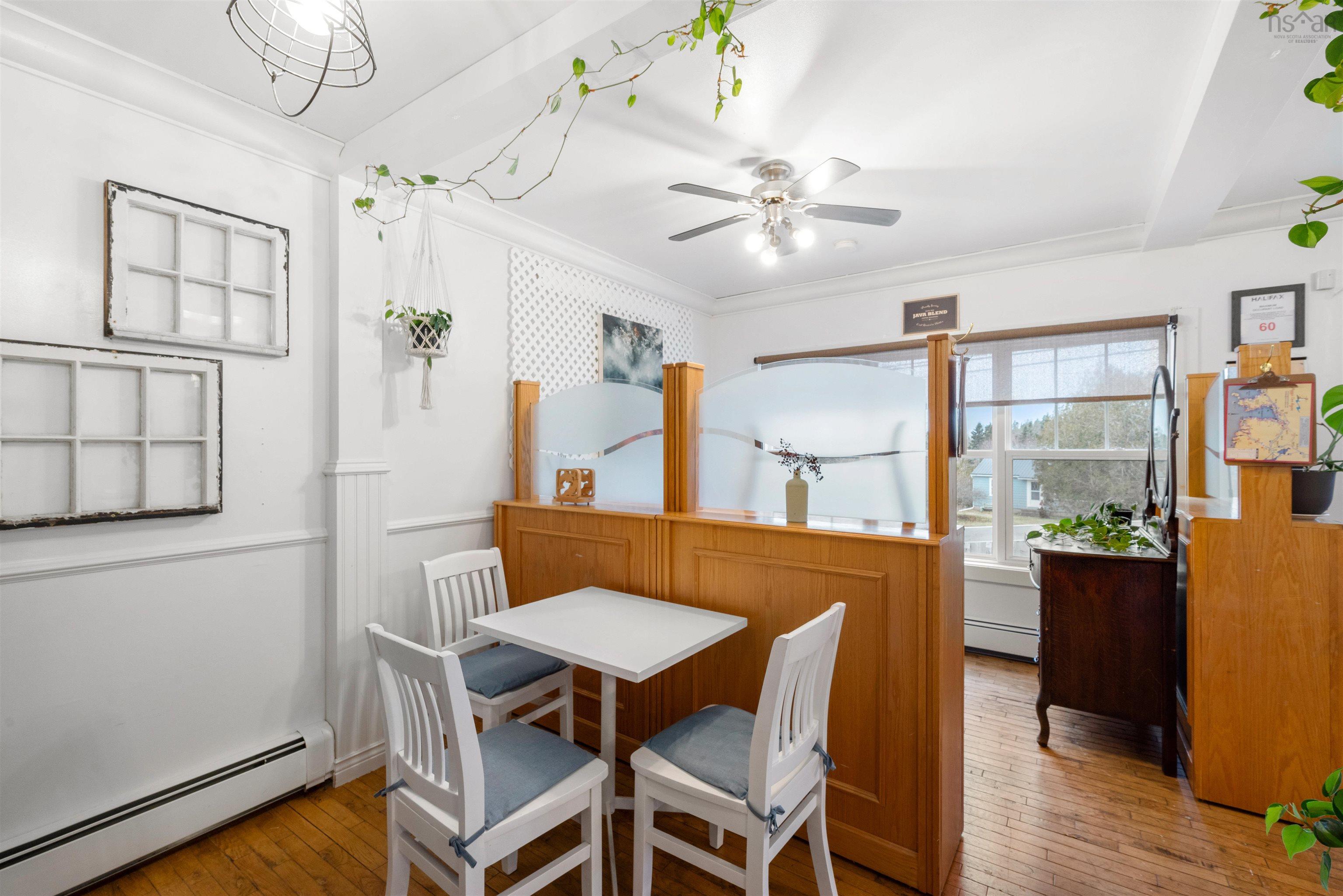 $474,000.00: 11377 Peggys Cove Road, Seabright