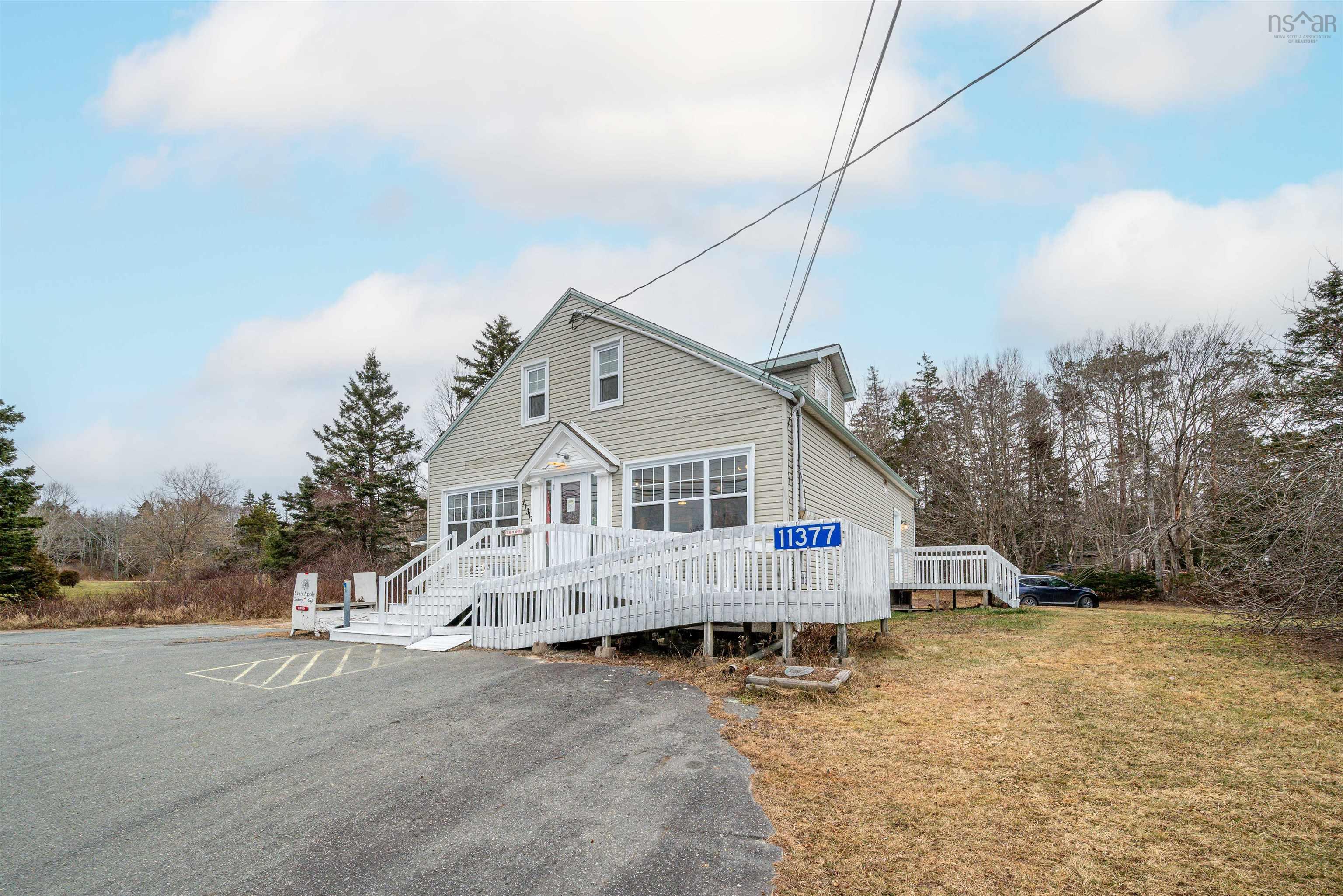 $474,000.00: 11377 Peggys Cove Road, Seabright