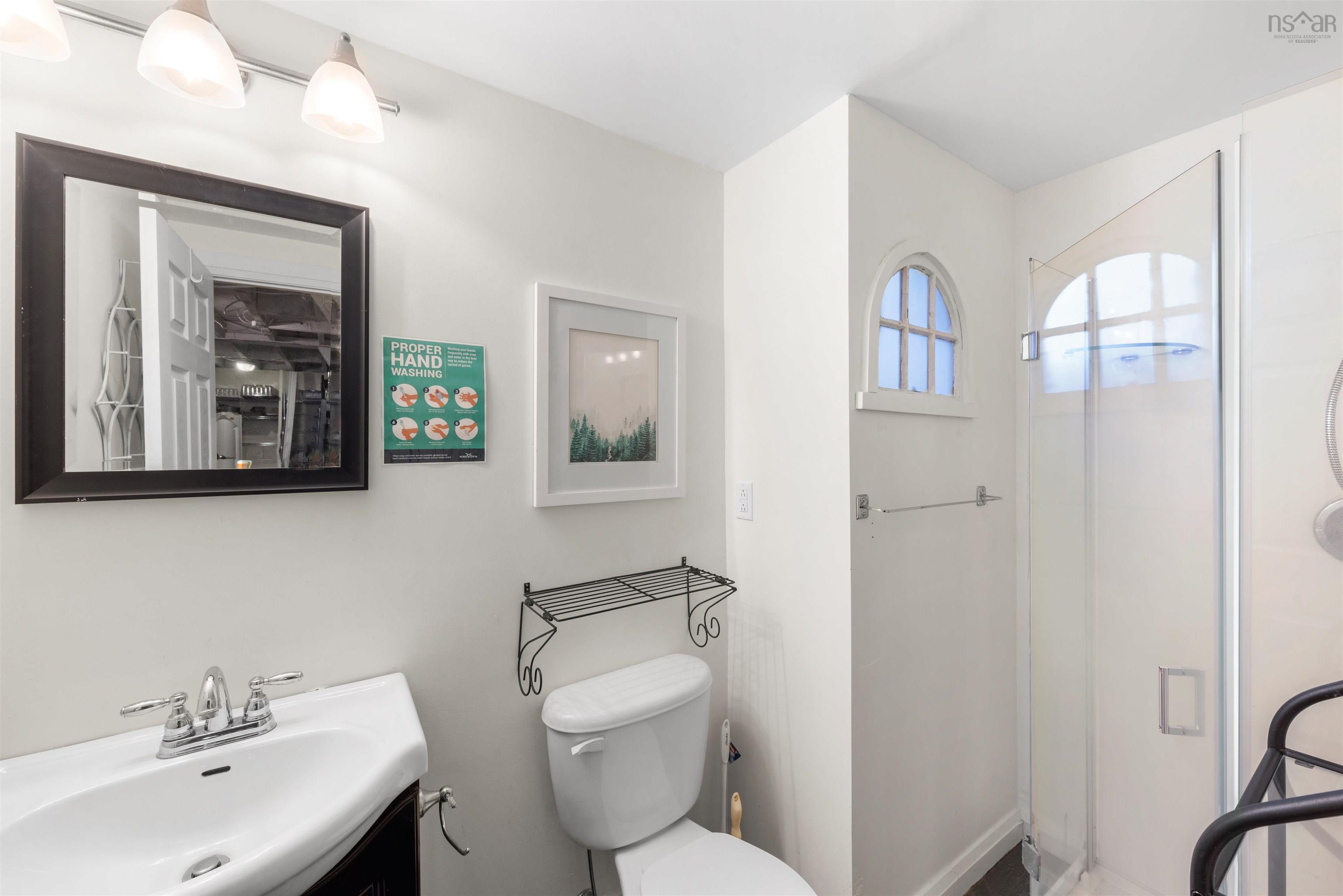 $474,000.00: 11377 Peggys Cove Road, Seabright