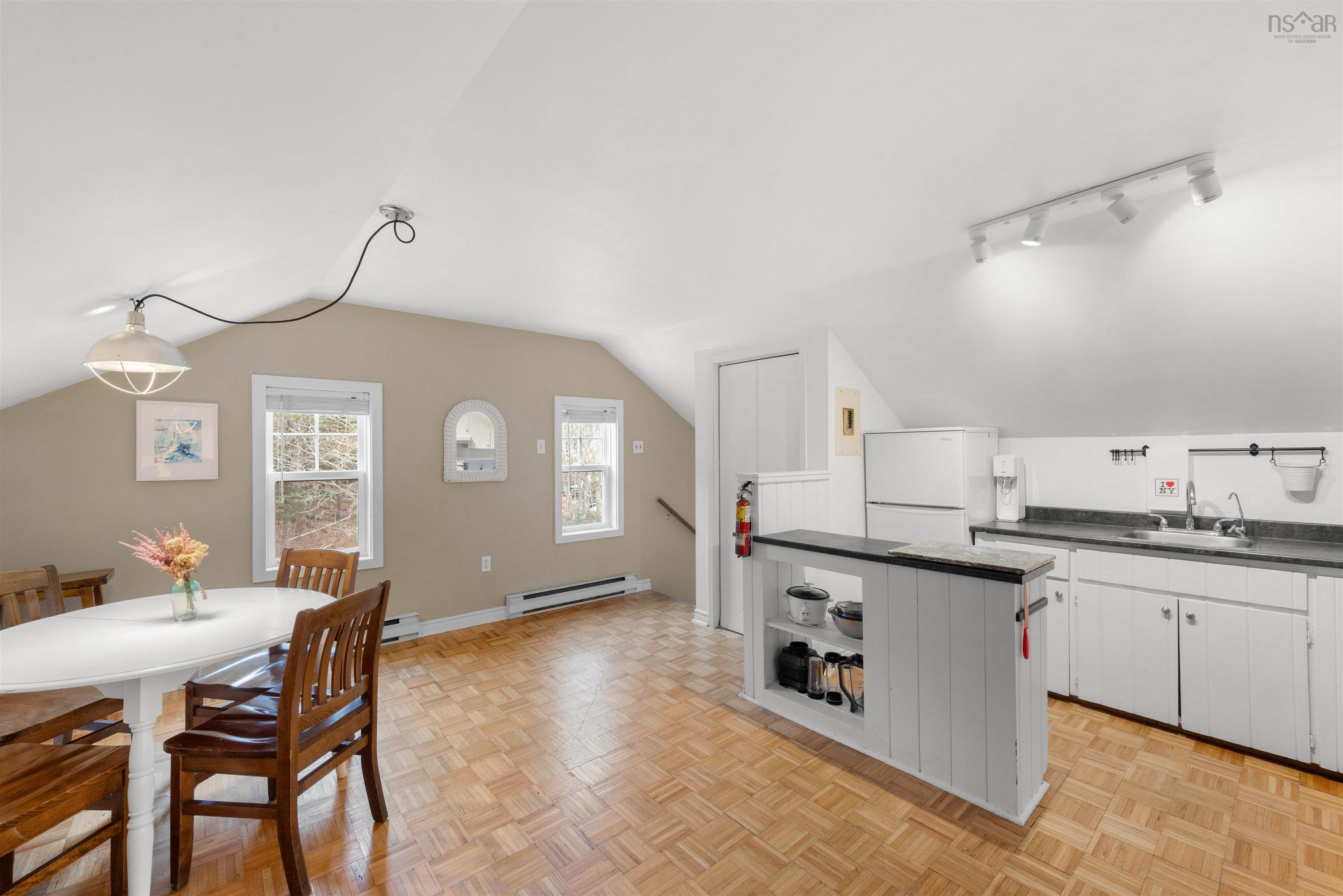 $474,000.00: 11377 Peggys Cove Road, Seabright