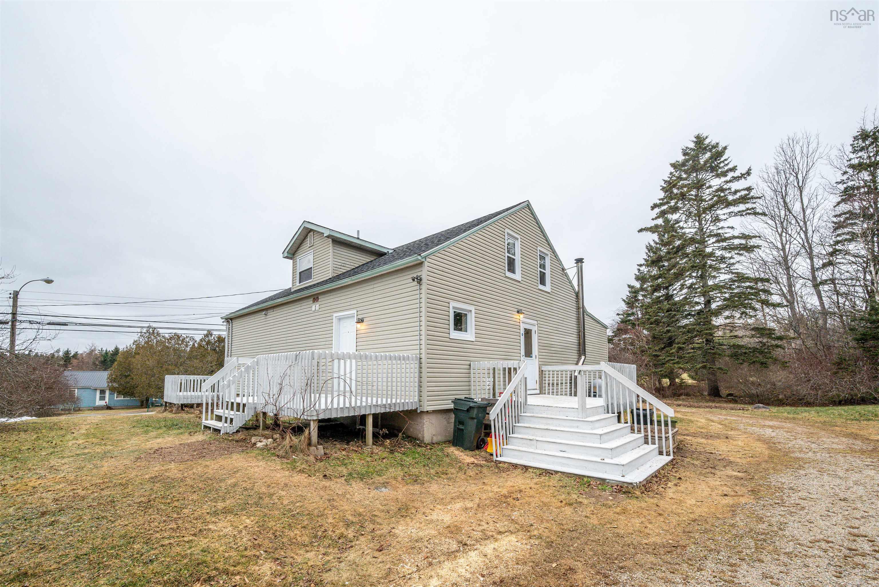 $474,000.00: 11377 Peggys Cove Road, Seabright