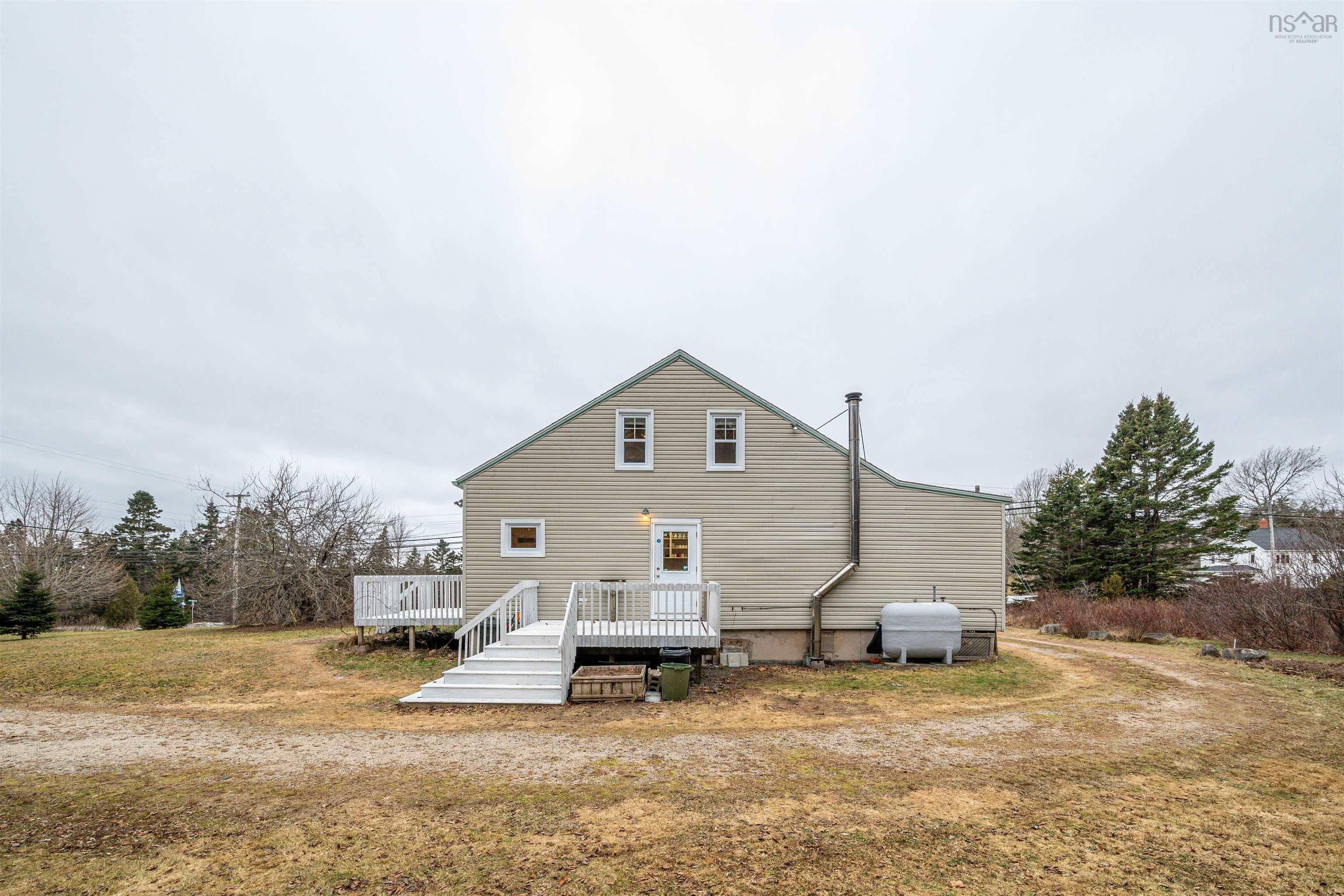 $474,000.00: 11377 Peggys Cove Road, Seabright