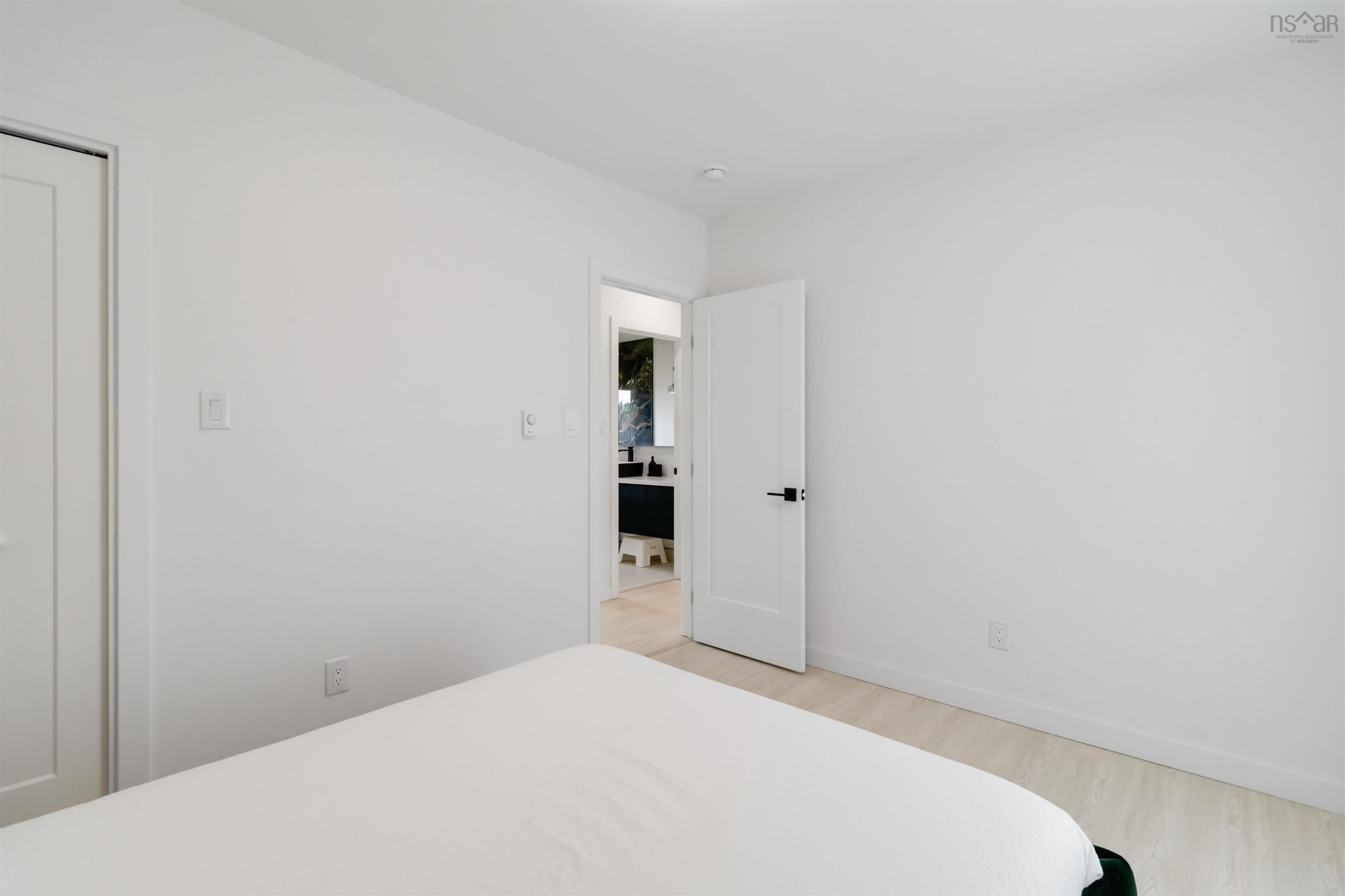 $1,950,000.00: 3432/ 3434 Prospect Road, Whites Lake