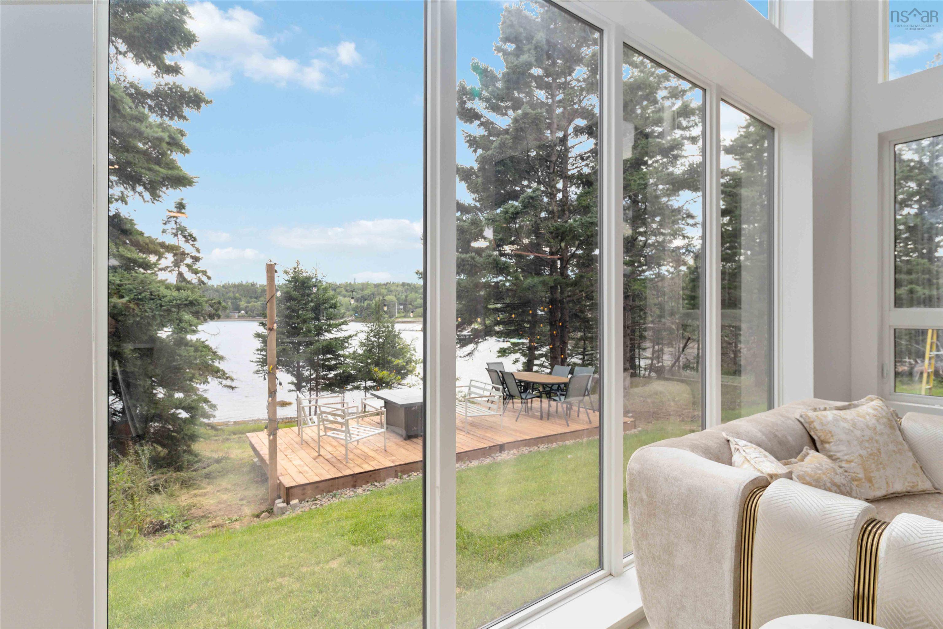 $1,950,000.00: 3432/ 3434 Prospect Road, Whites Lake