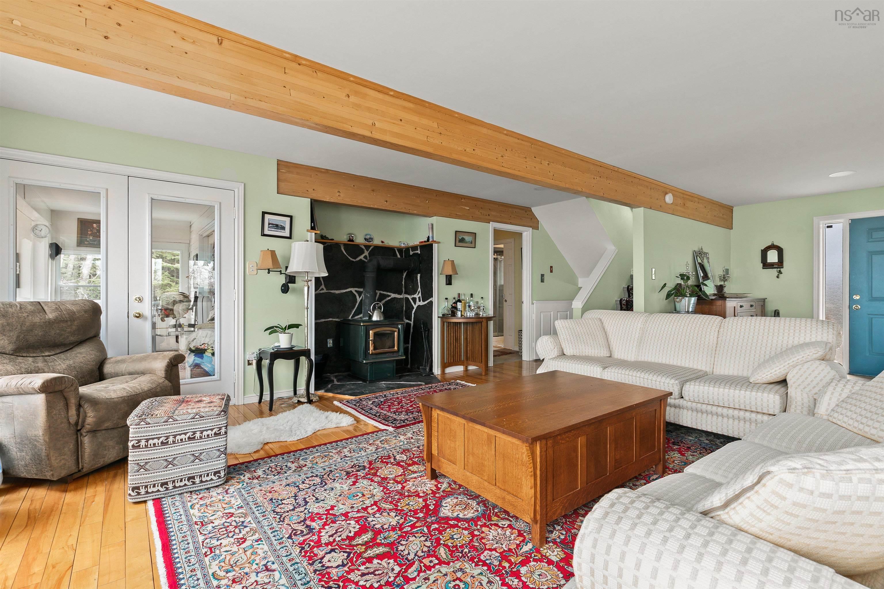 $999,000.00: 45 Southwest Cove Road, Northwest Cove
