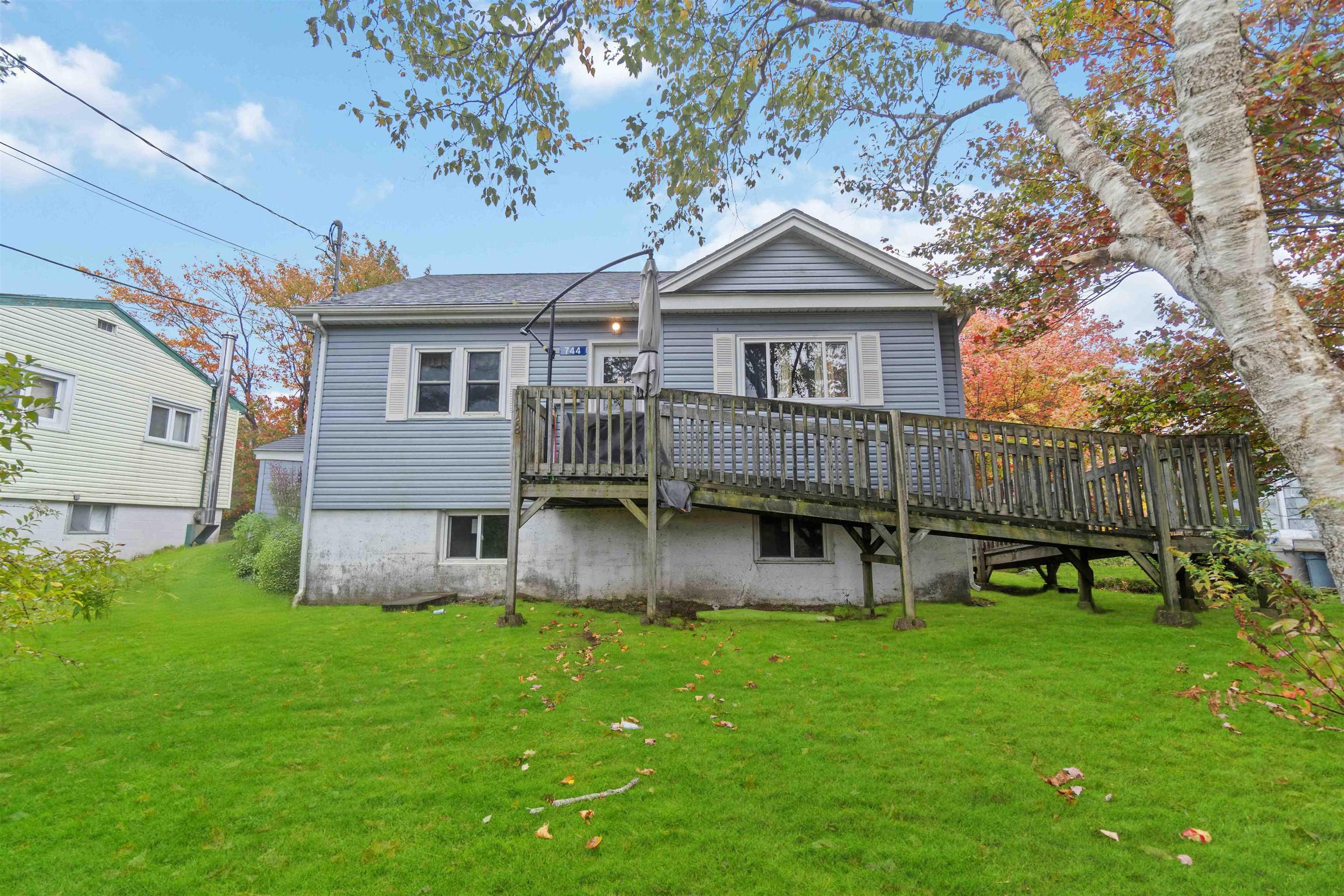 $499,900.00: 744 St Margarets Bay Road, Halifax