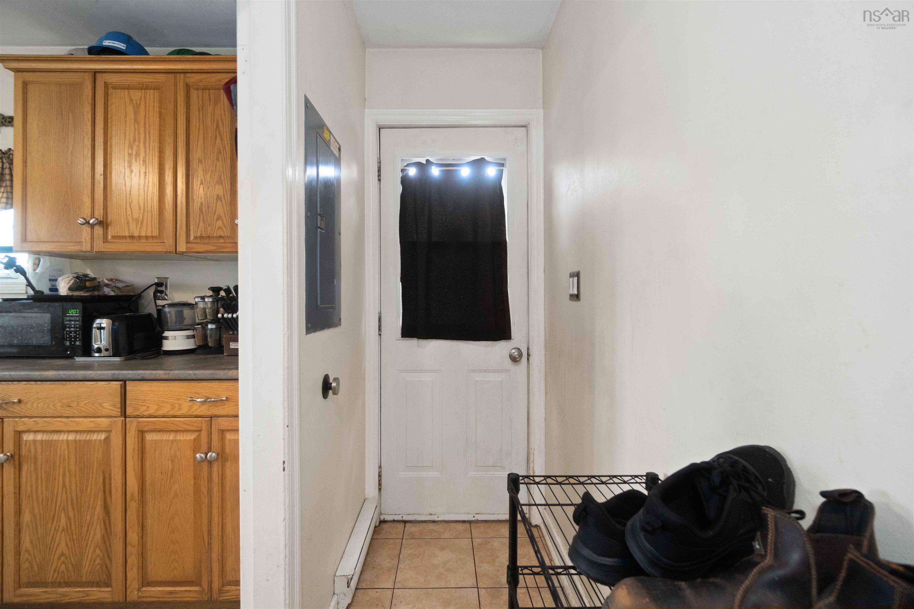 $499,900.00: 744 St Margarets Bay Road, Halifax
