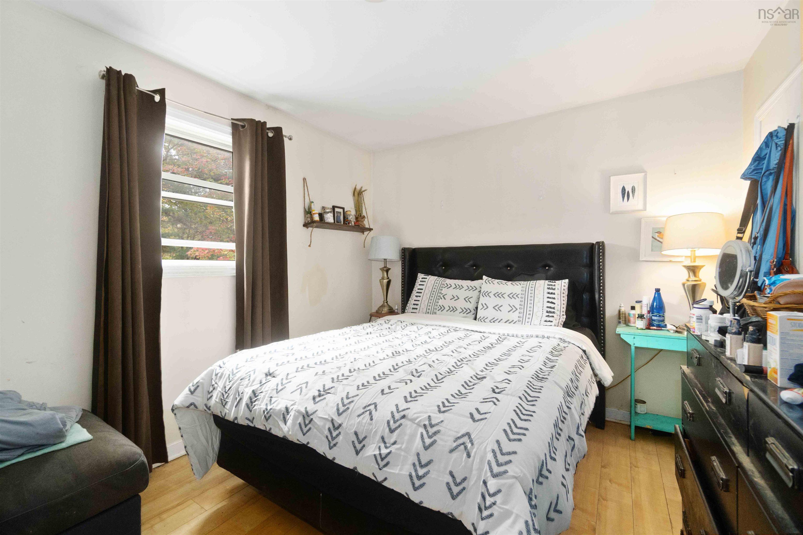 $499,900.00: 744 St Margarets Bay Road, Halifax