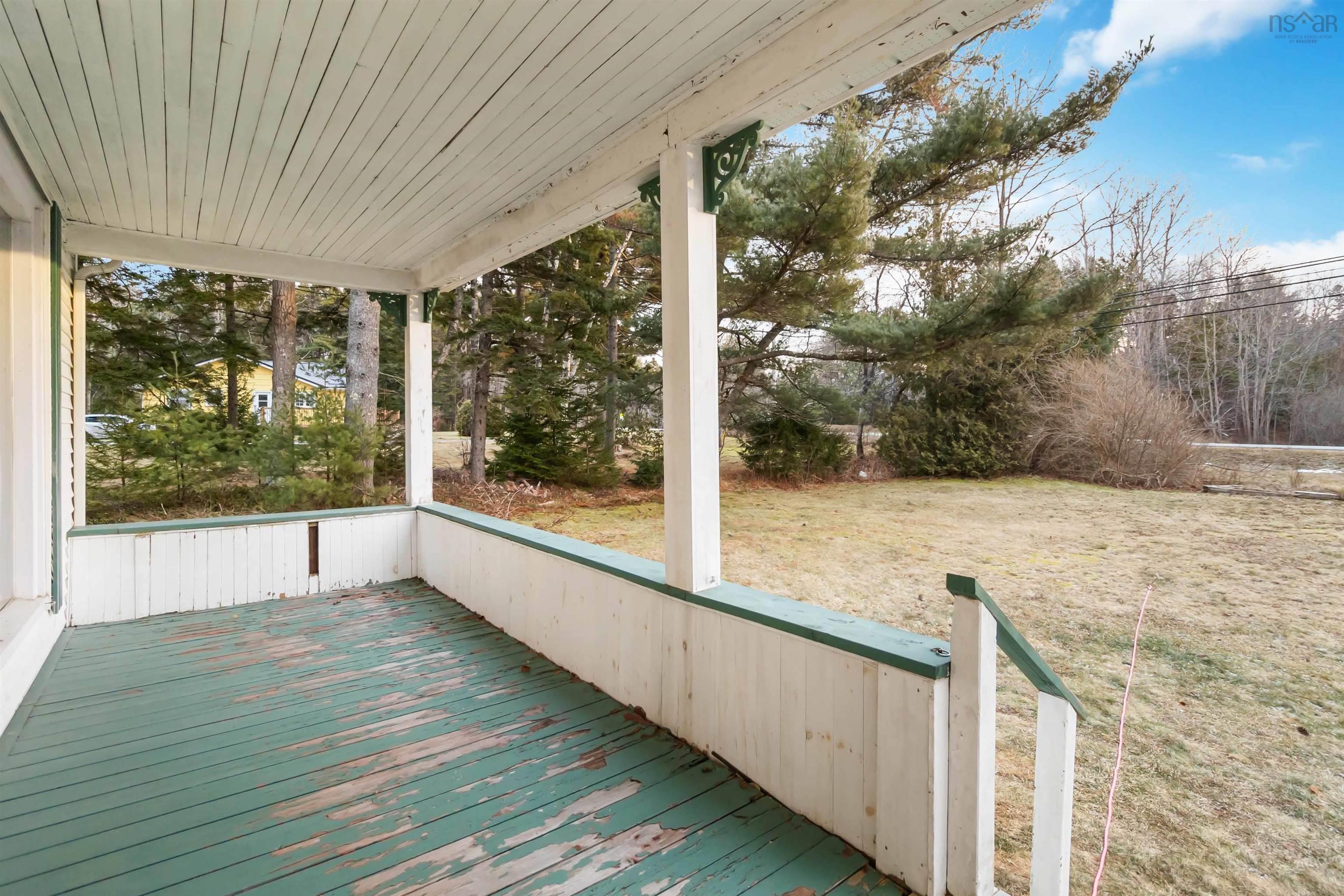 $369,900.00: 2609 Highway 331, West Lahave