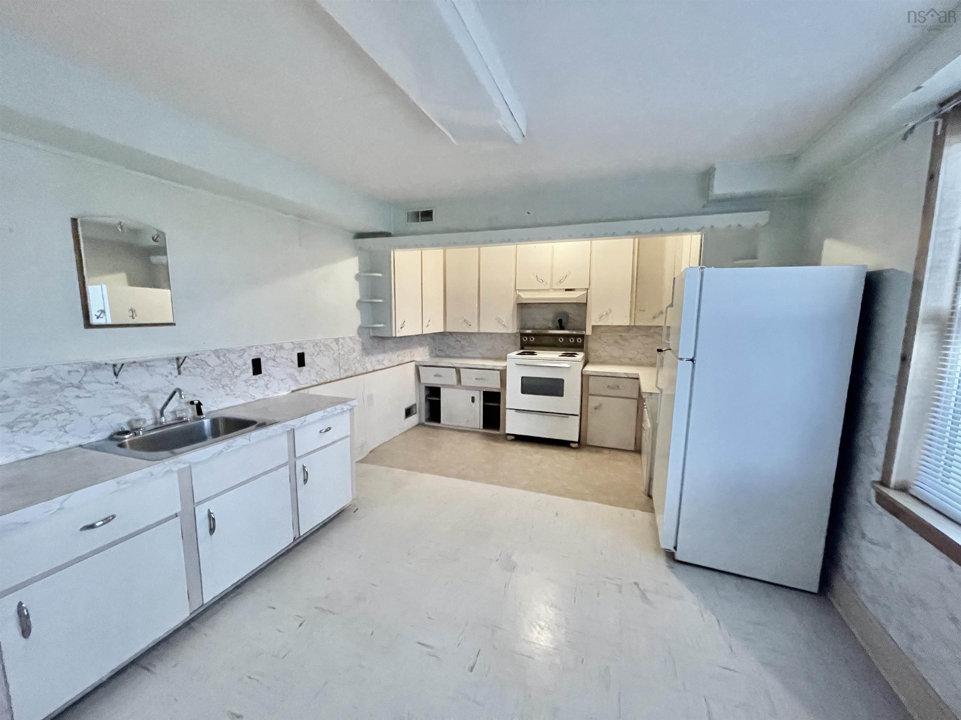 $538,999.00: 3306 Windsor Street, Halifax