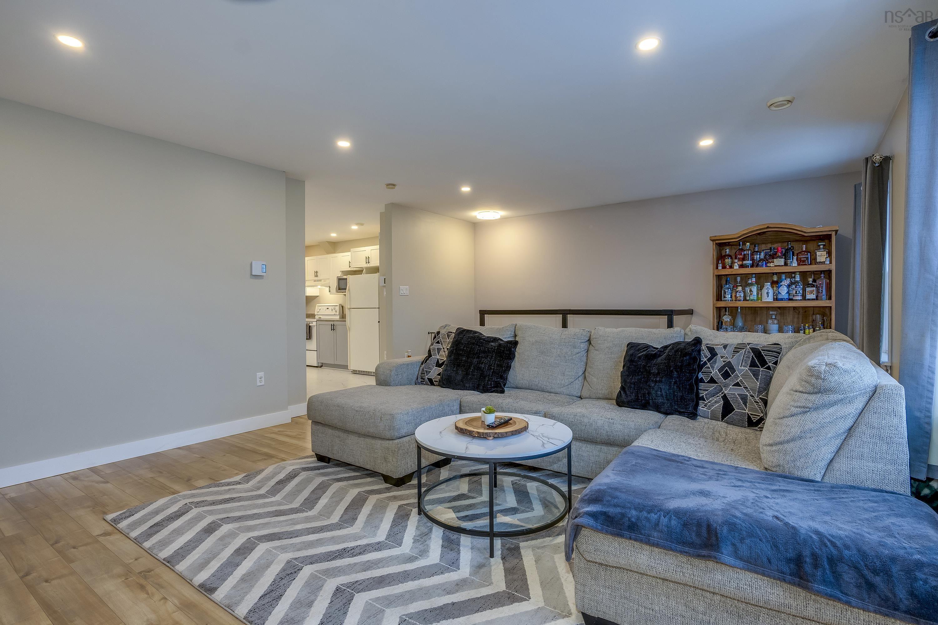 $435,000.00: 31 Patrick Lane, Cole Harbour