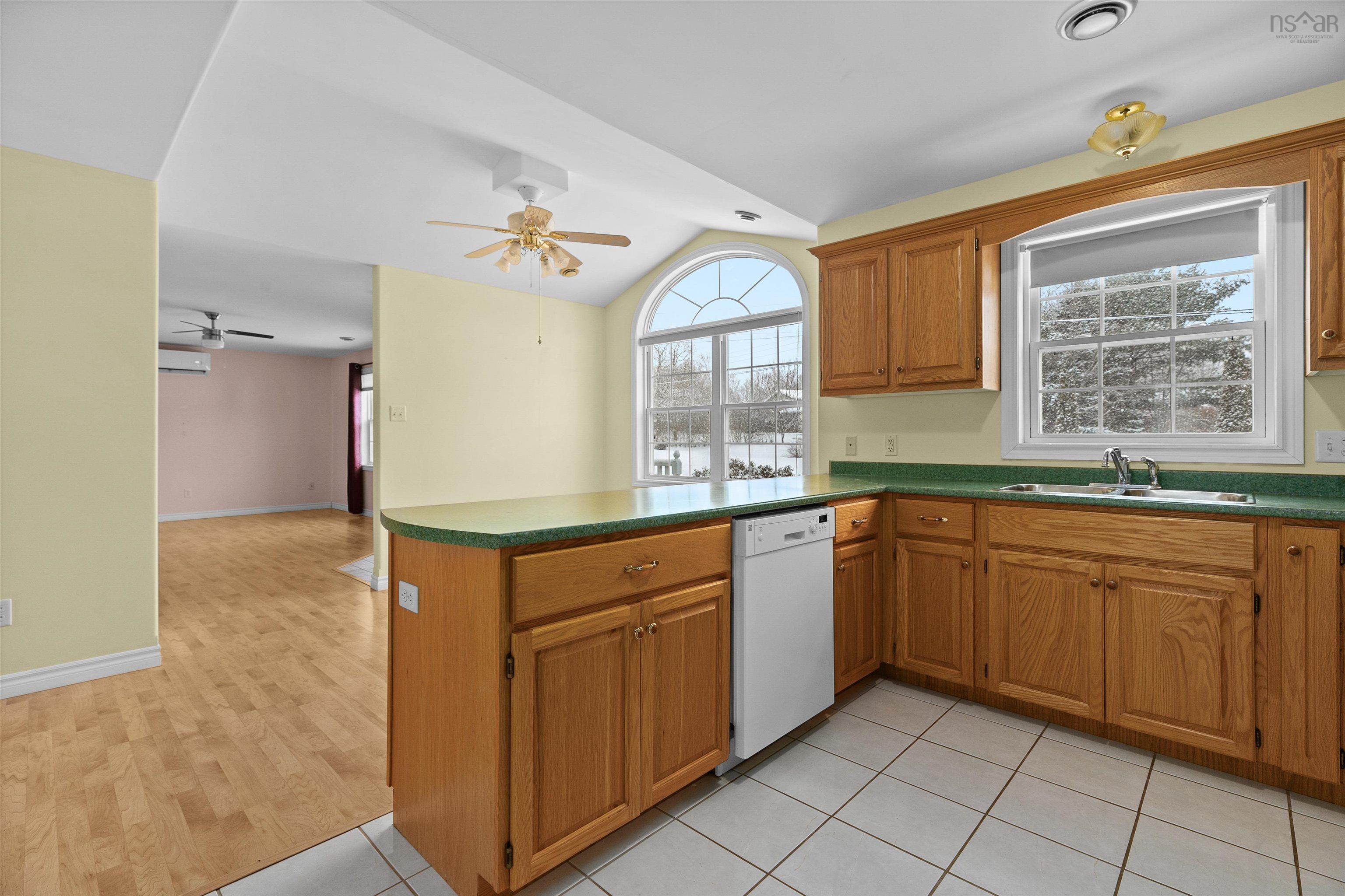 $399,000.00: 972 Parkside Drive, Centreville