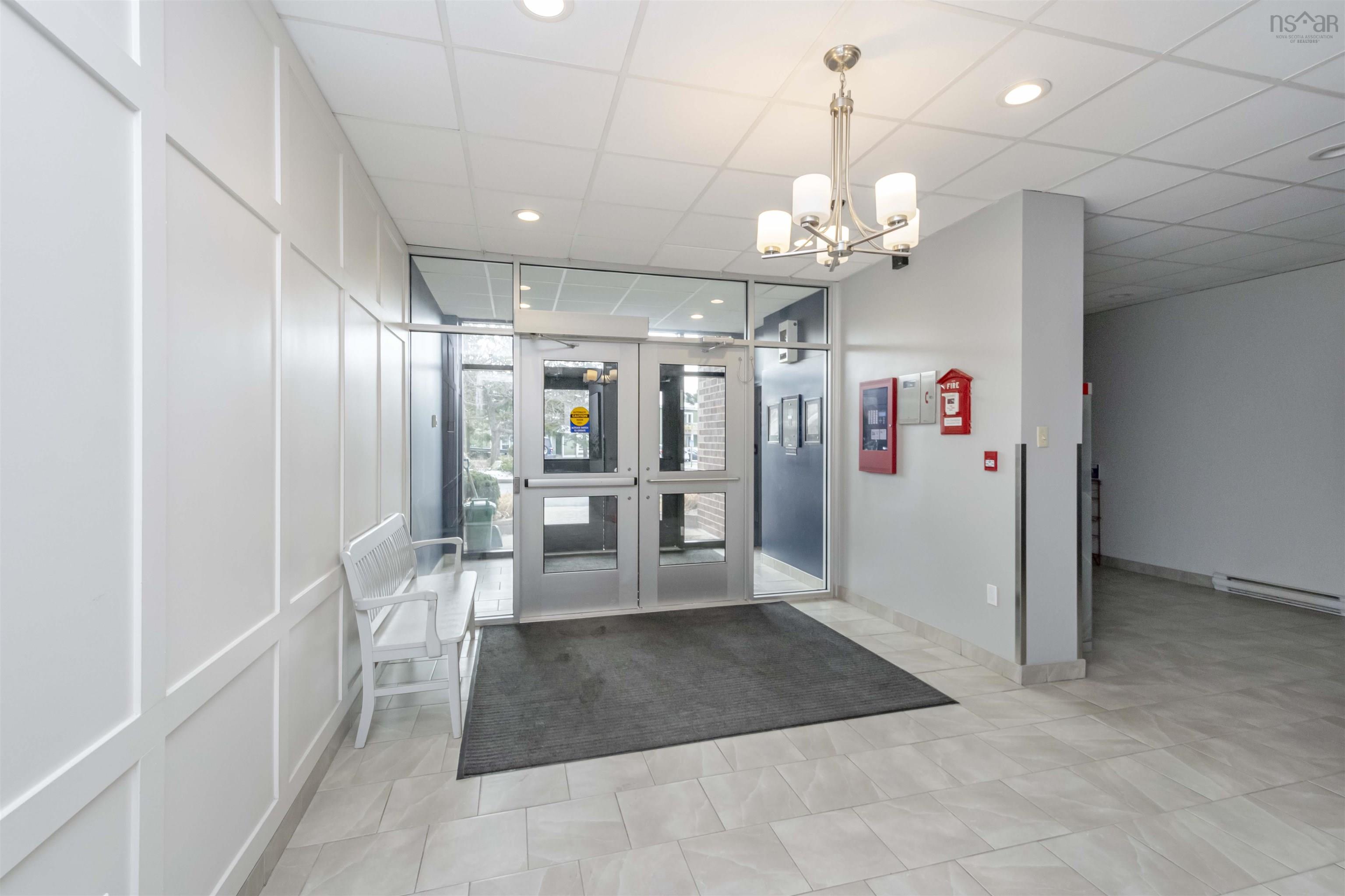 $324,900.00: 707 5572 North Ridge Rd, Halifax