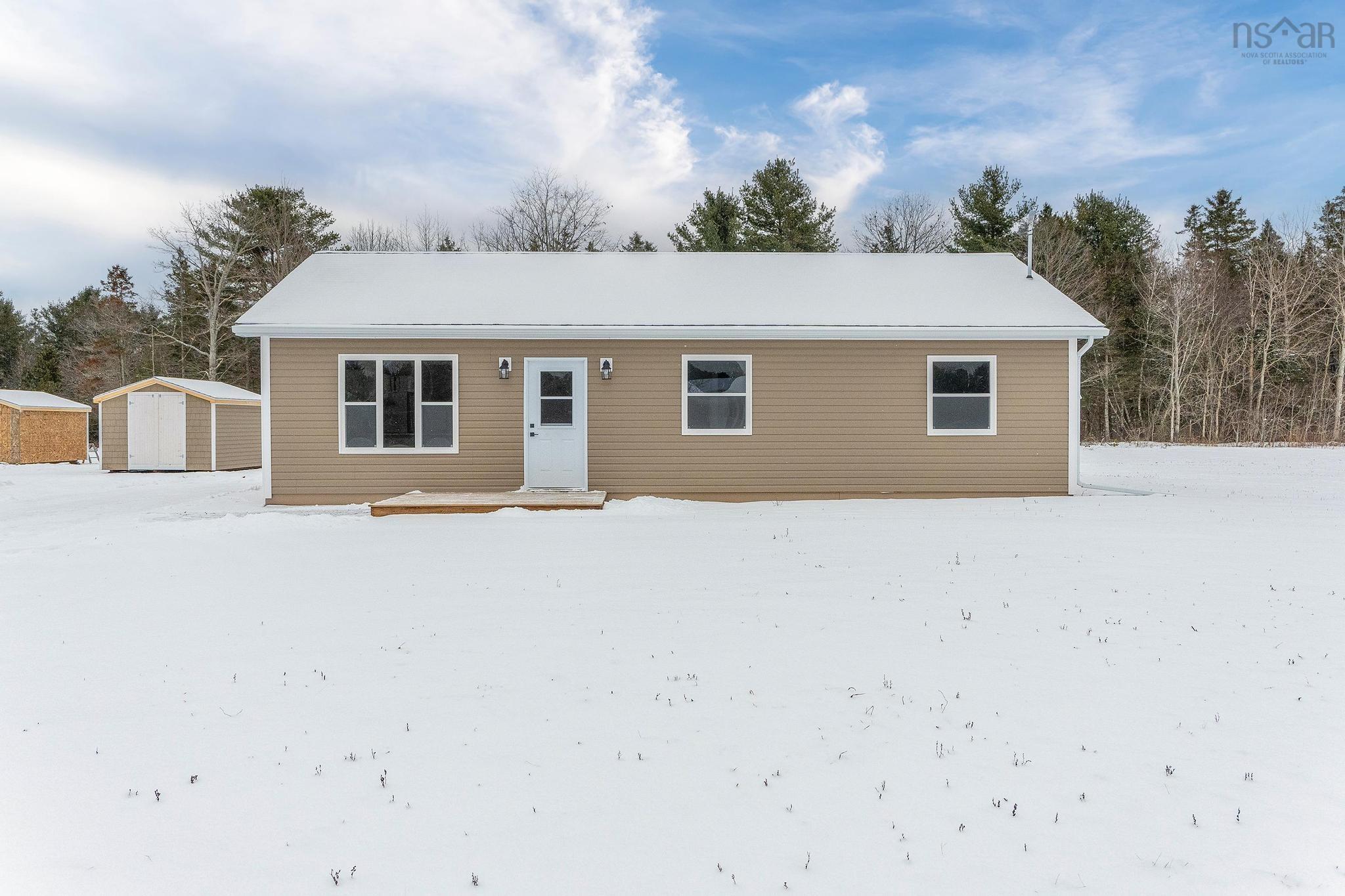 $314,900.00: 45 Vendora Drive, Nictaux