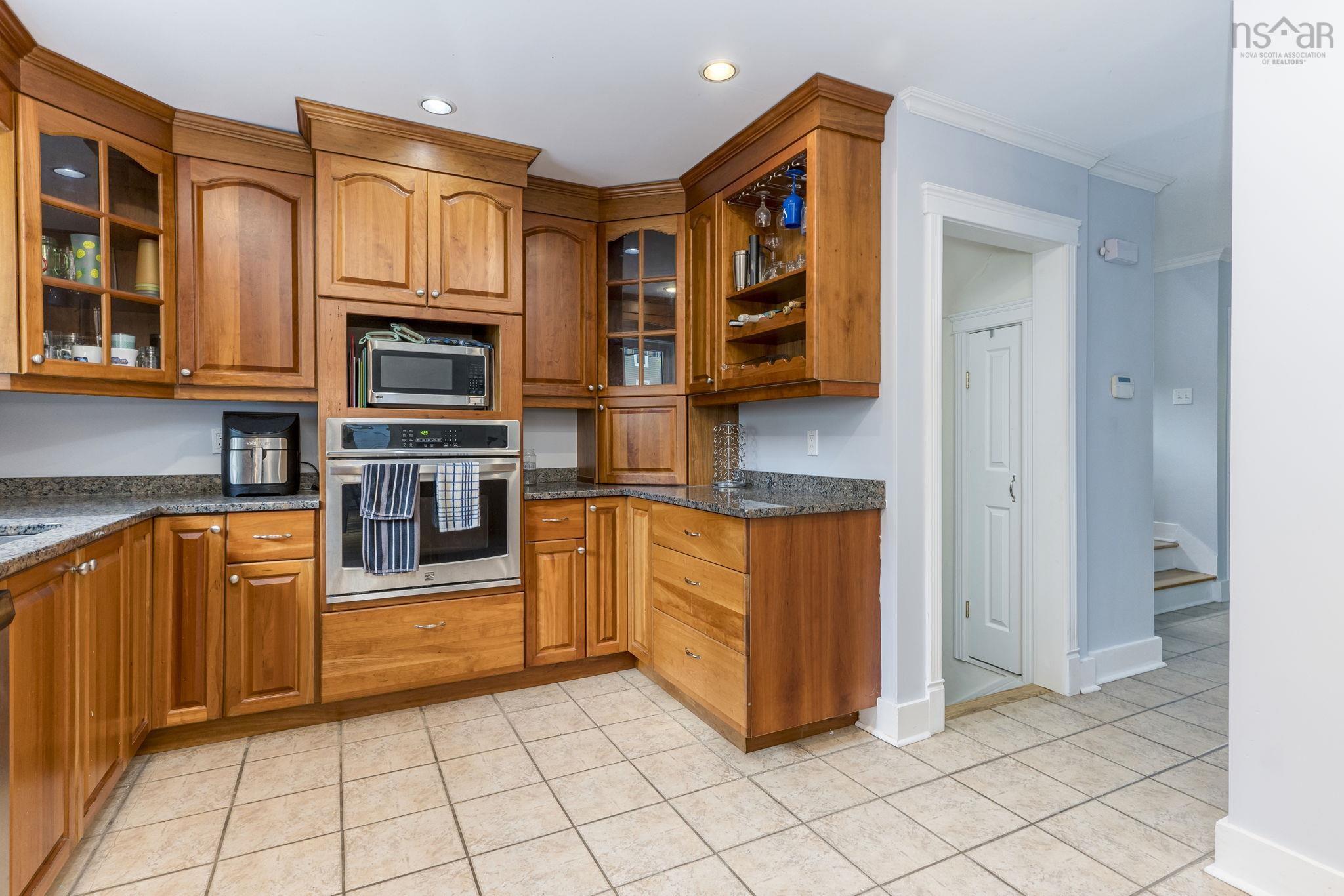 $987,000.00: 934 Robie Street, Halifax