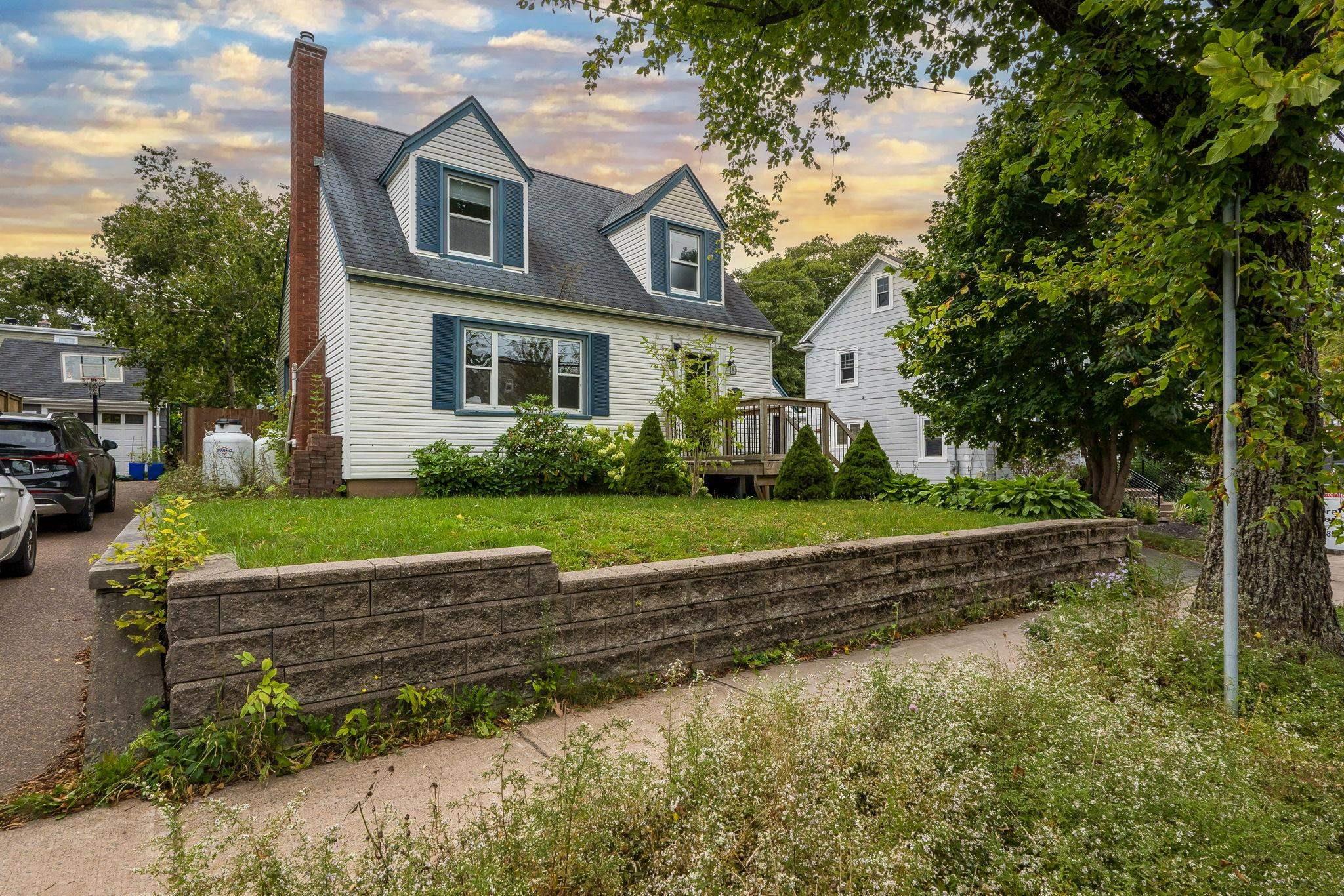 $987,000.00: 934 Robie Street, Halifax