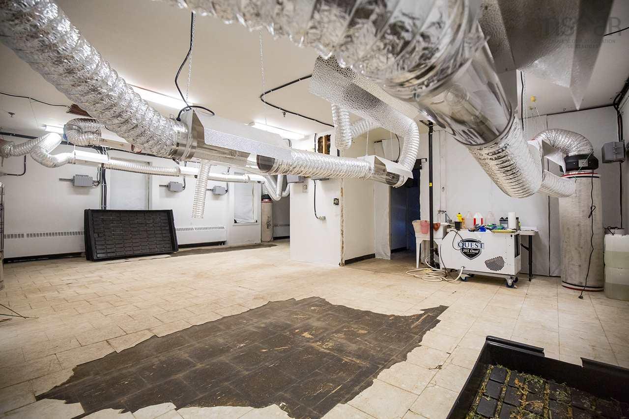 $189,900.00: 1 Lawrence Street, Amherst