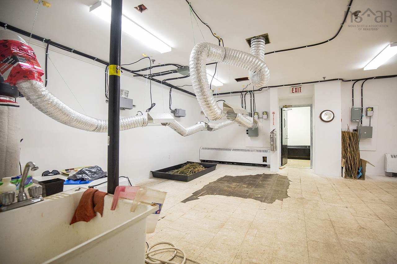 $189,900.00: 1 Lawrence Street, Amherst