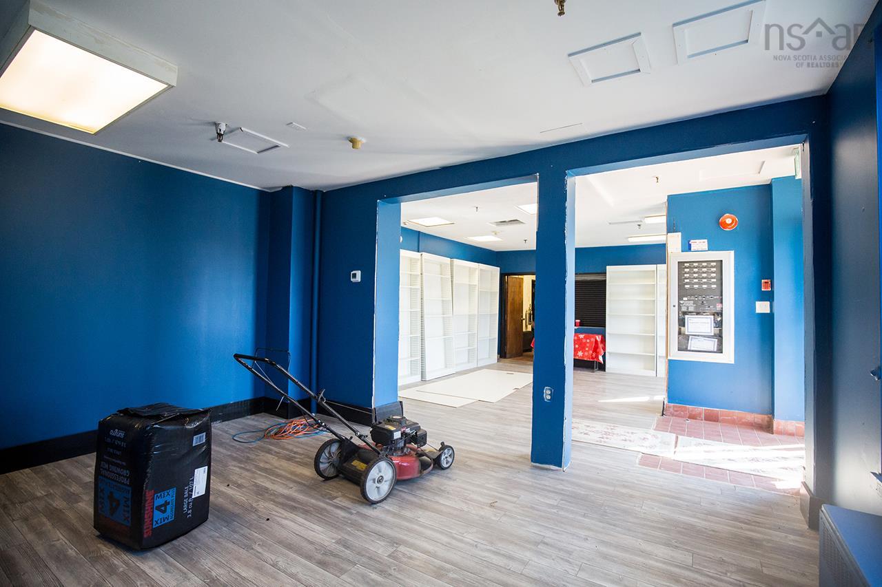 $189,900.00: 1 Lawrence Street, Amherst