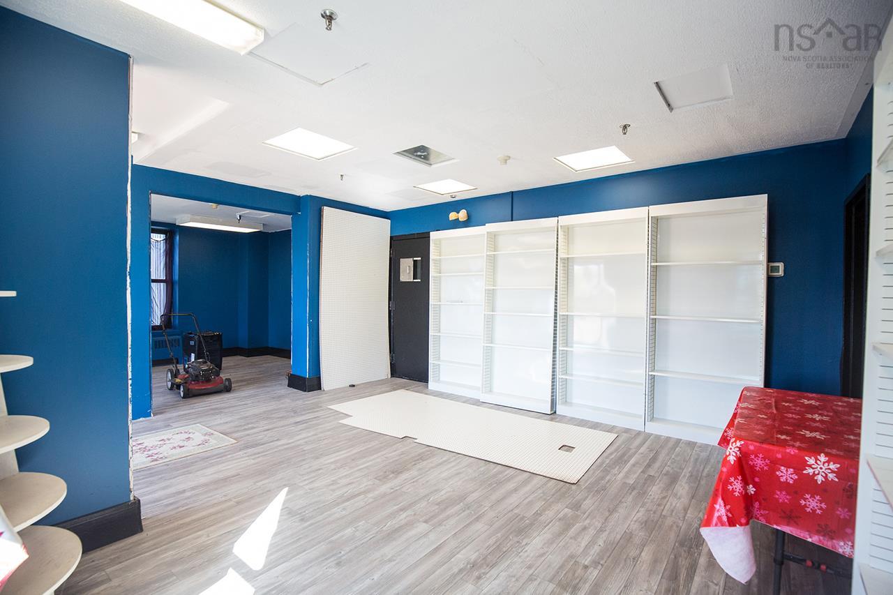 $189,900.00: 1 Lawrence Street, Amherst