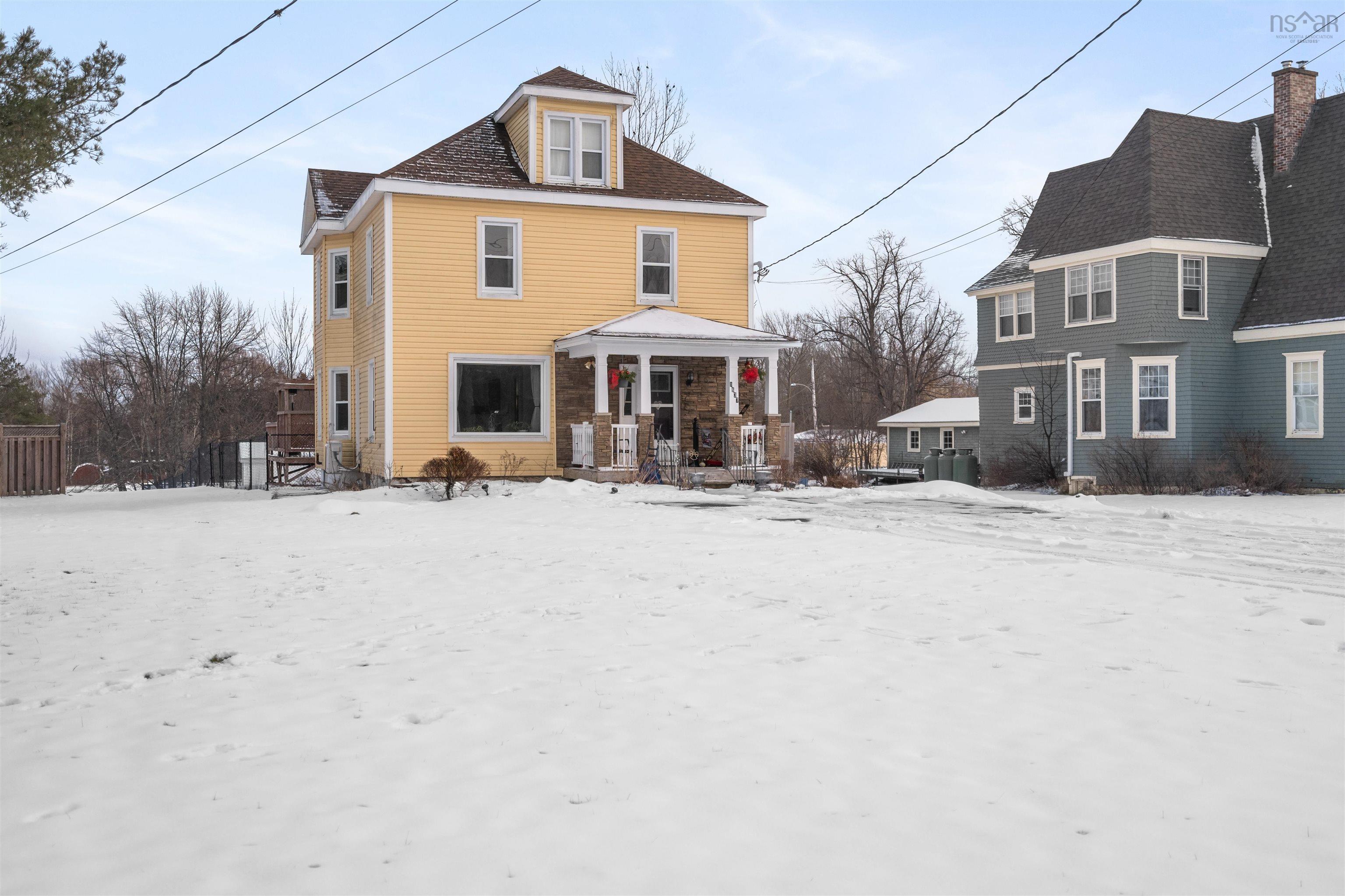 $312,000.00: 1637 North Main Street, Westville