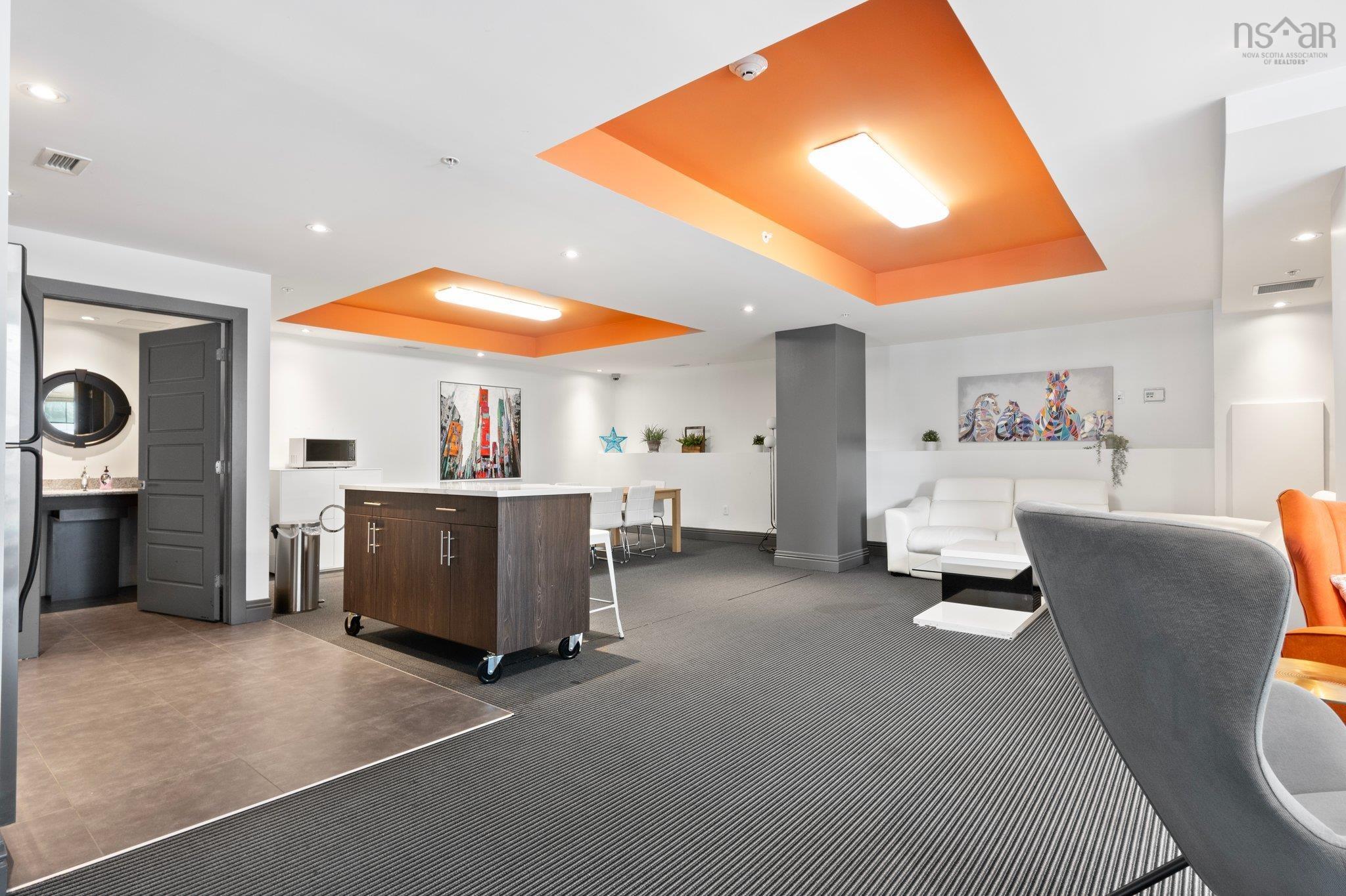 $529,900.00: 808 3471 Dutch Village Road, Halifax