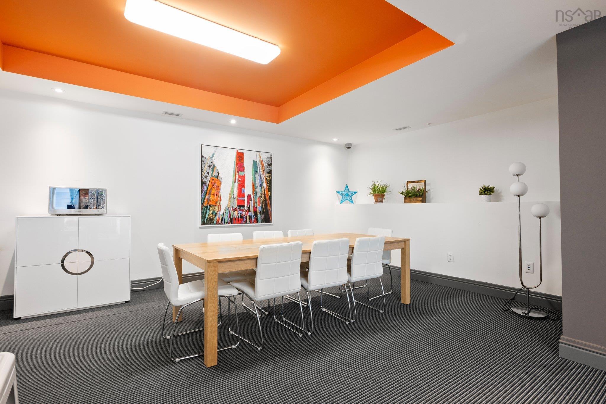 $529,900.00: 808 3471 Dutch Village Road, Halifax