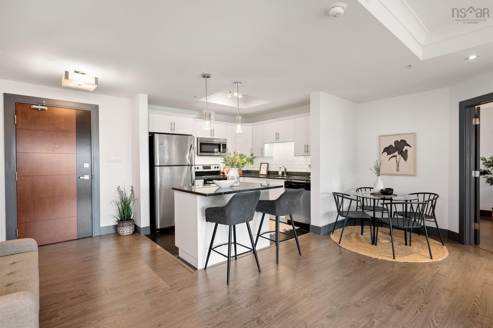 $529,900.00: 808 3471 Dutch Village Road, Halifax