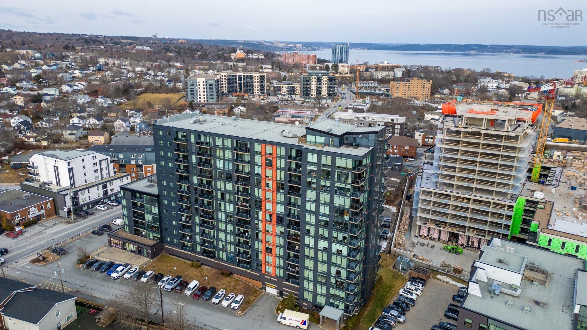 $529,900.00: 808 3471 Dutch Village Road, Halifax