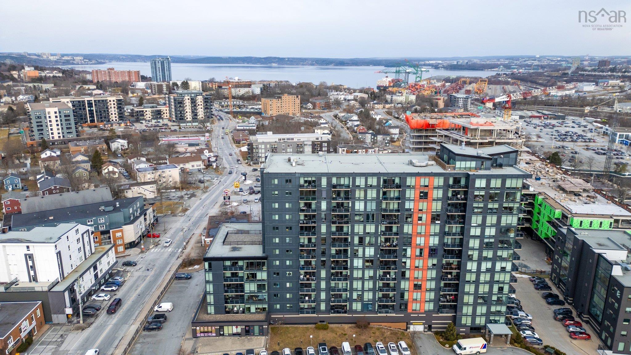 $529,900.00: 808 3471 Dutch Village Road, Halifax