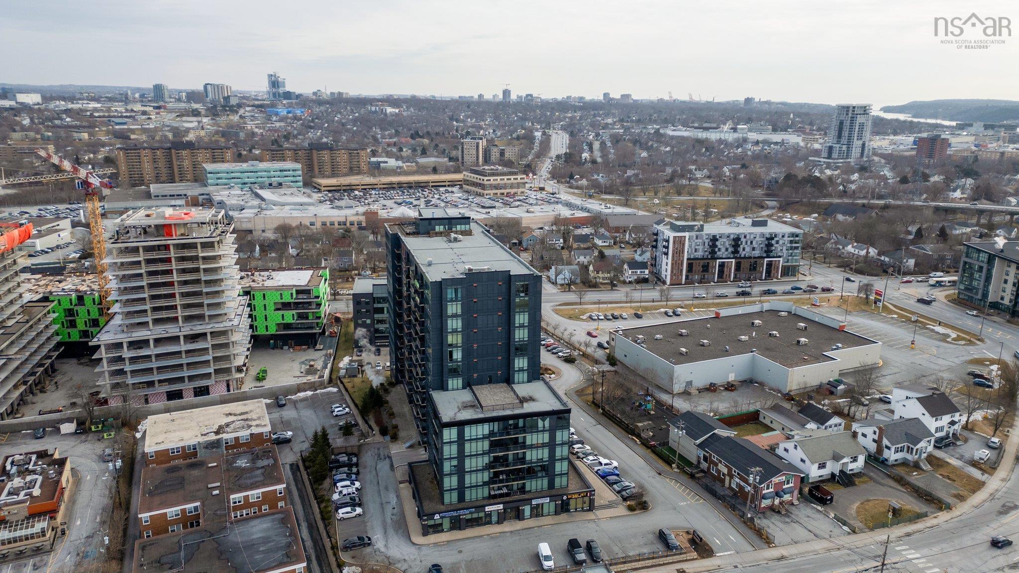 $529,900.00: 808 3471 Dutch Village Road, Halifax