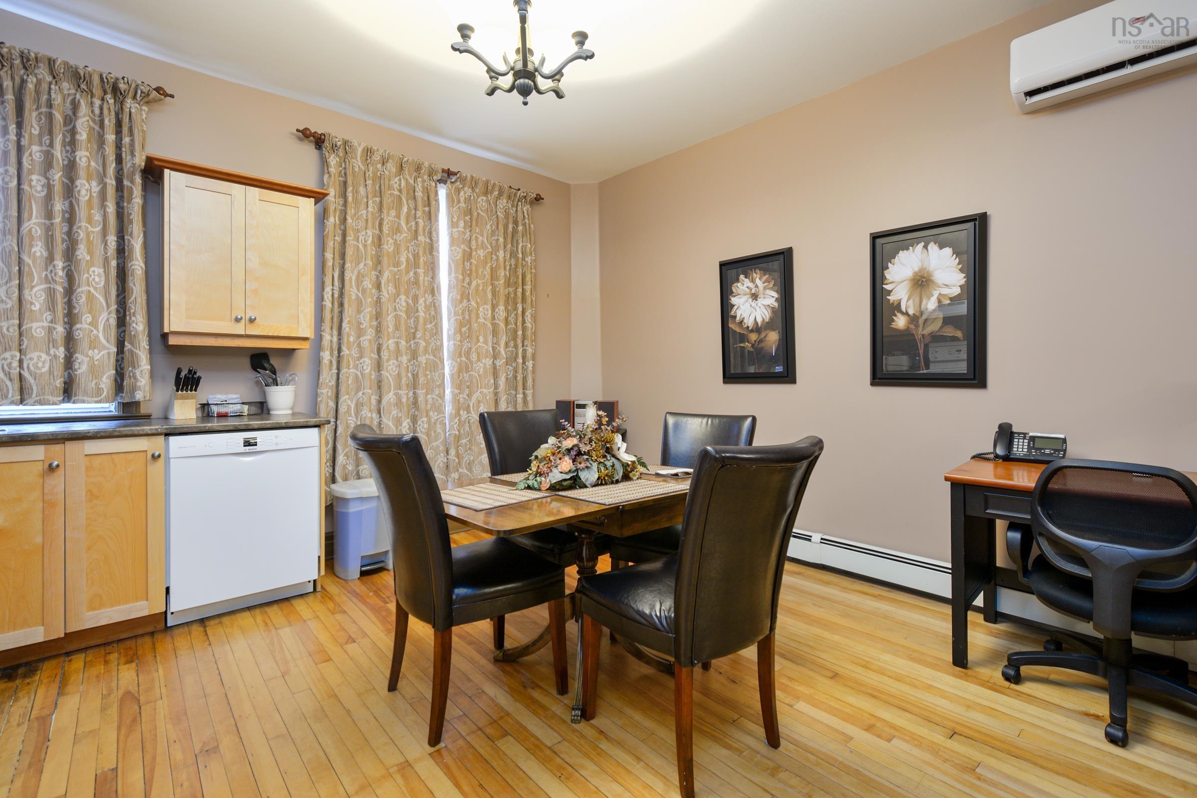 $1,200,000.00: 10 Pitt Street, Sydney