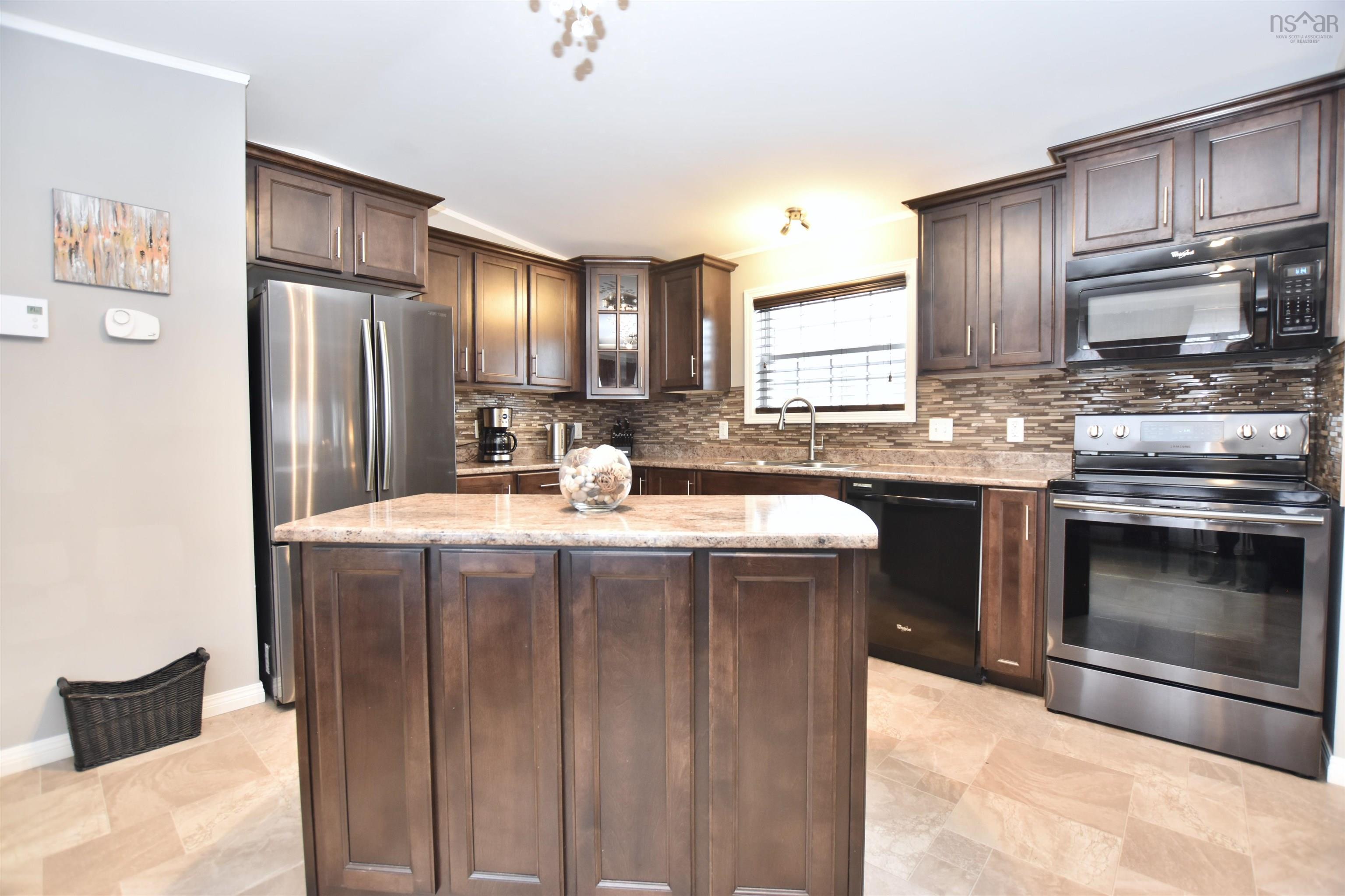 $304,900.00: 85 Birchill Drive, Eastern Passage