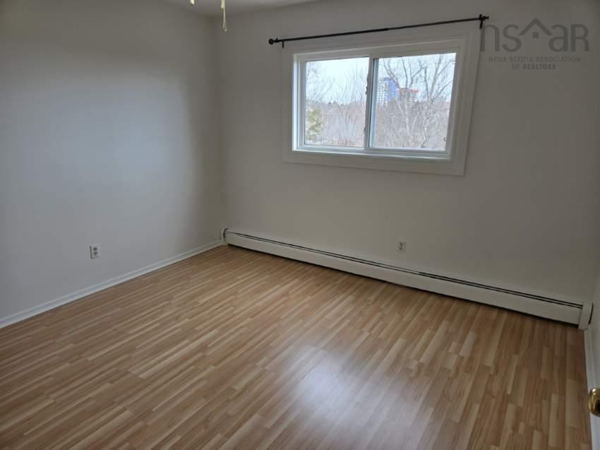 $284,888.00: 302 36 Veronica Drive, Halifax