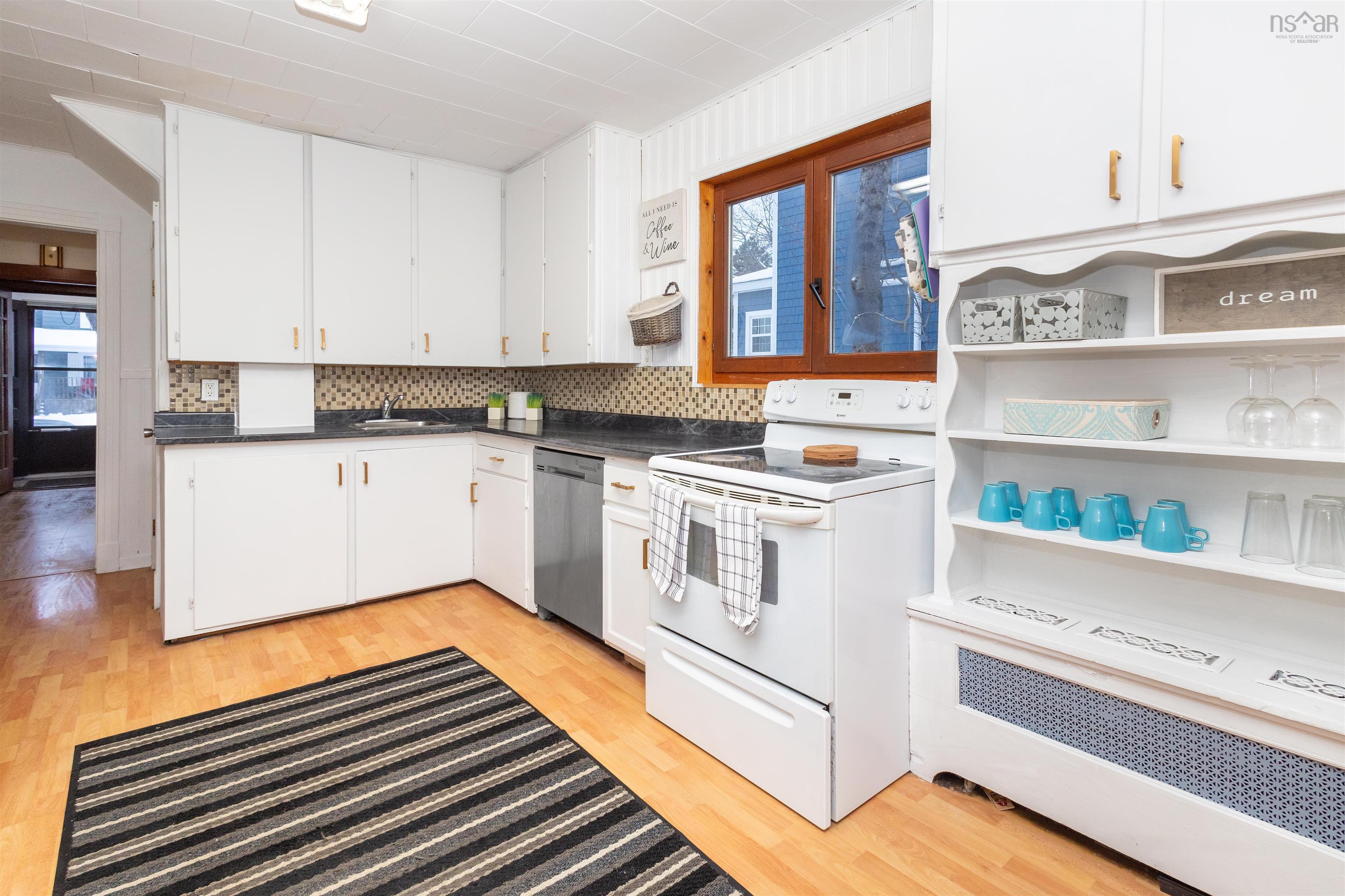 $289,900.00: 208 Whitney Avenue, Sydney