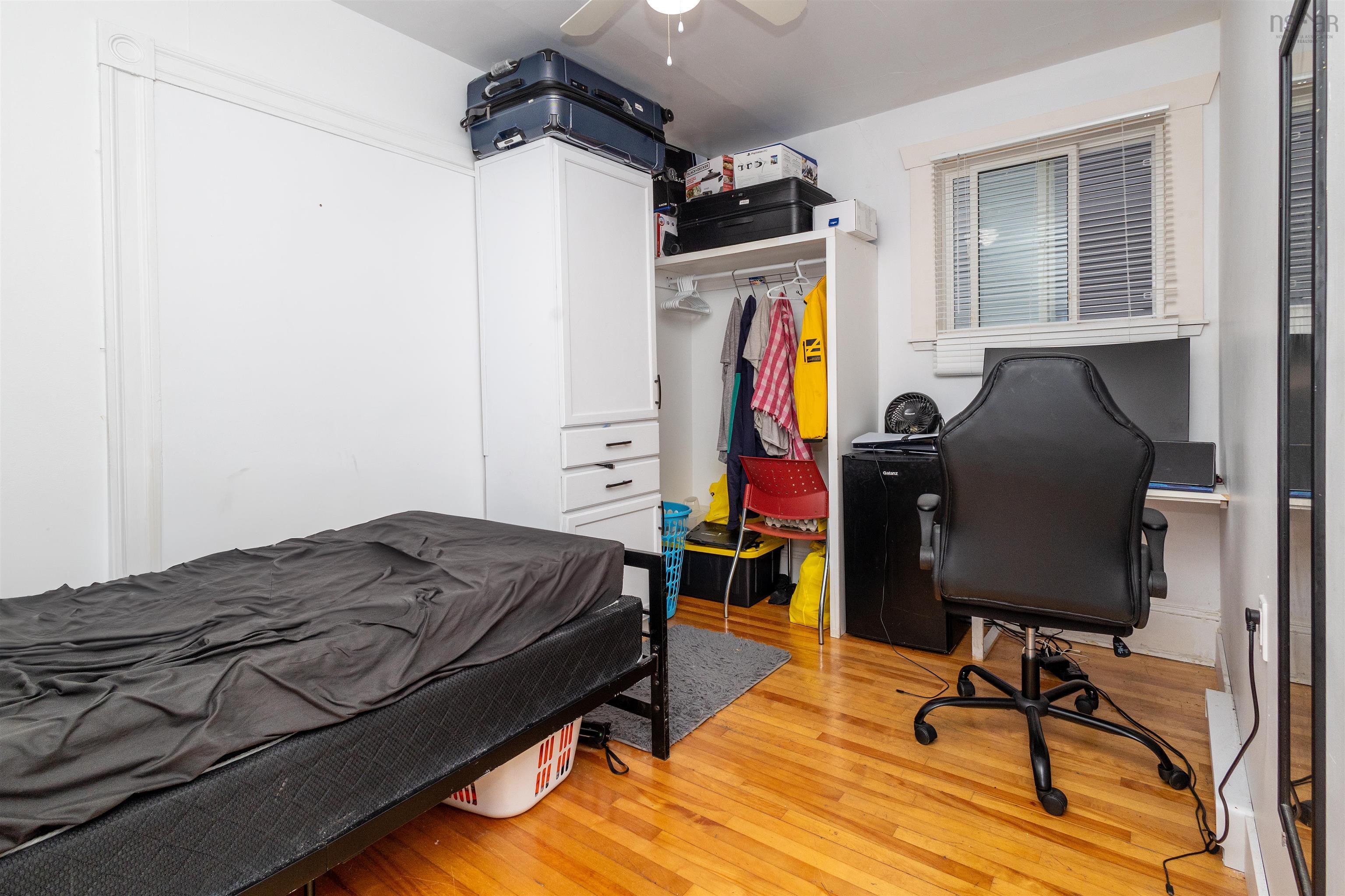 $289,900.00: 208 Whitney Avenue, Sydney