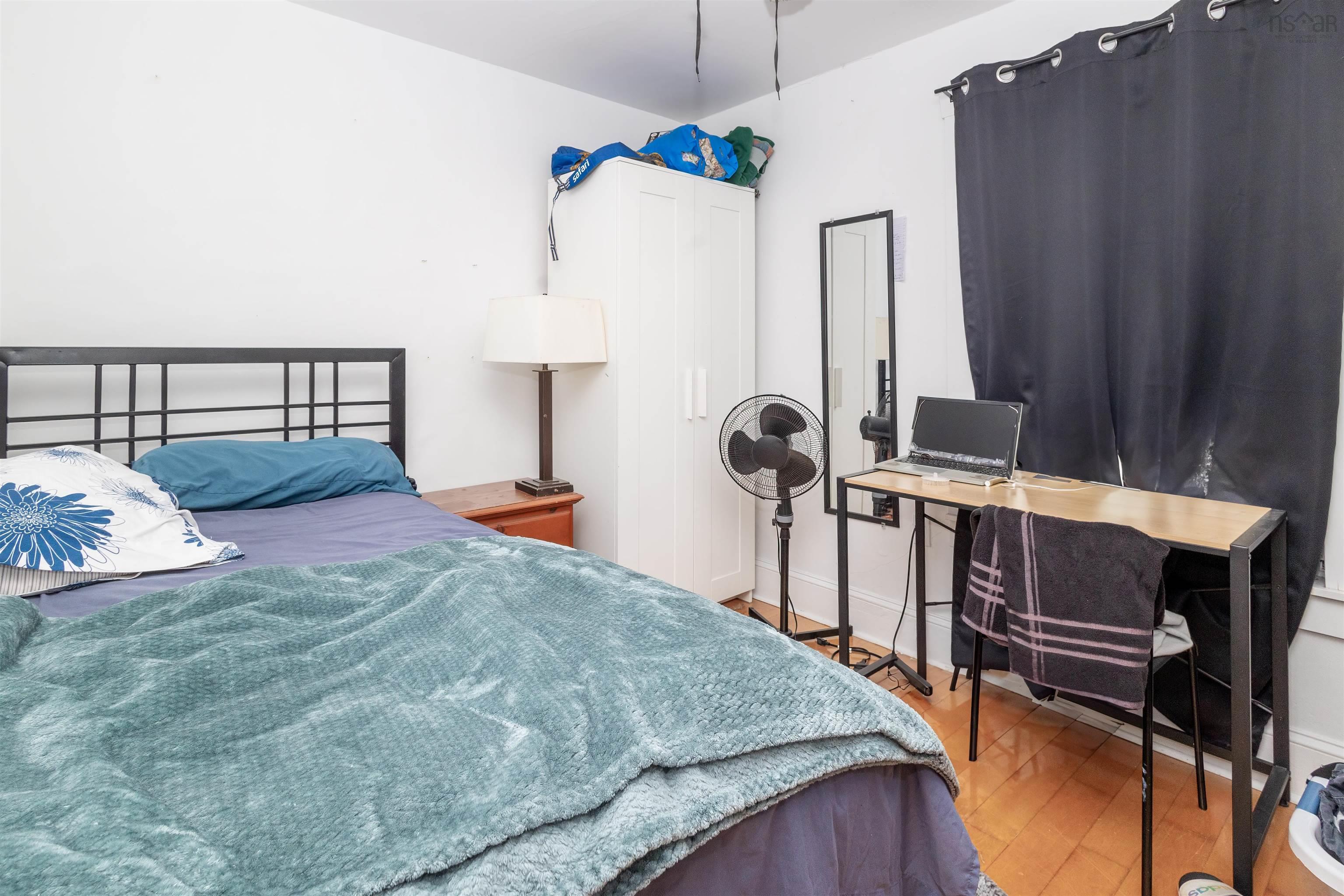 $289,900.00: 208 Whitney Avenue, Sydney