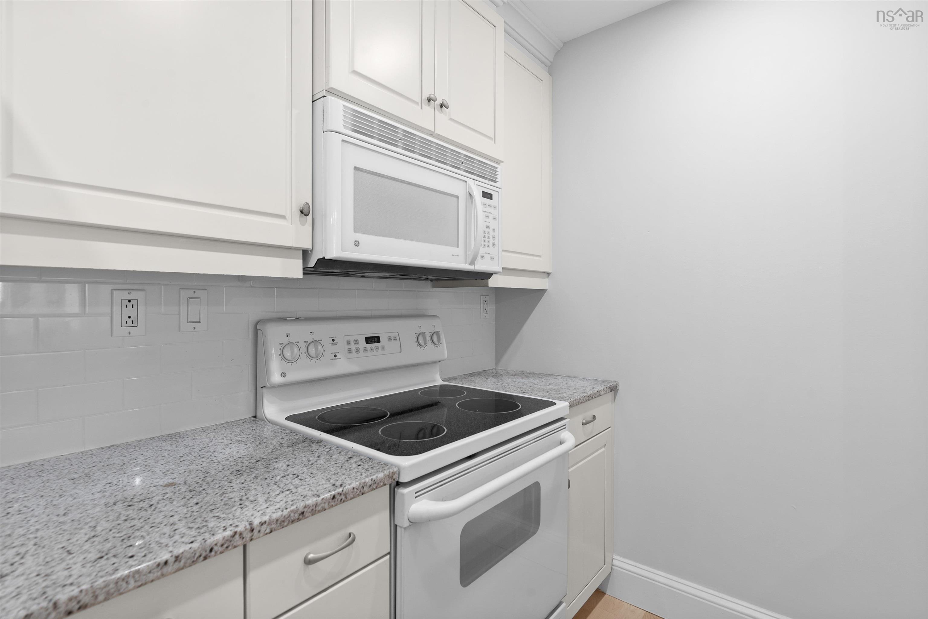 $650,000.00: 1010 1550 Dresden Row, Halifax