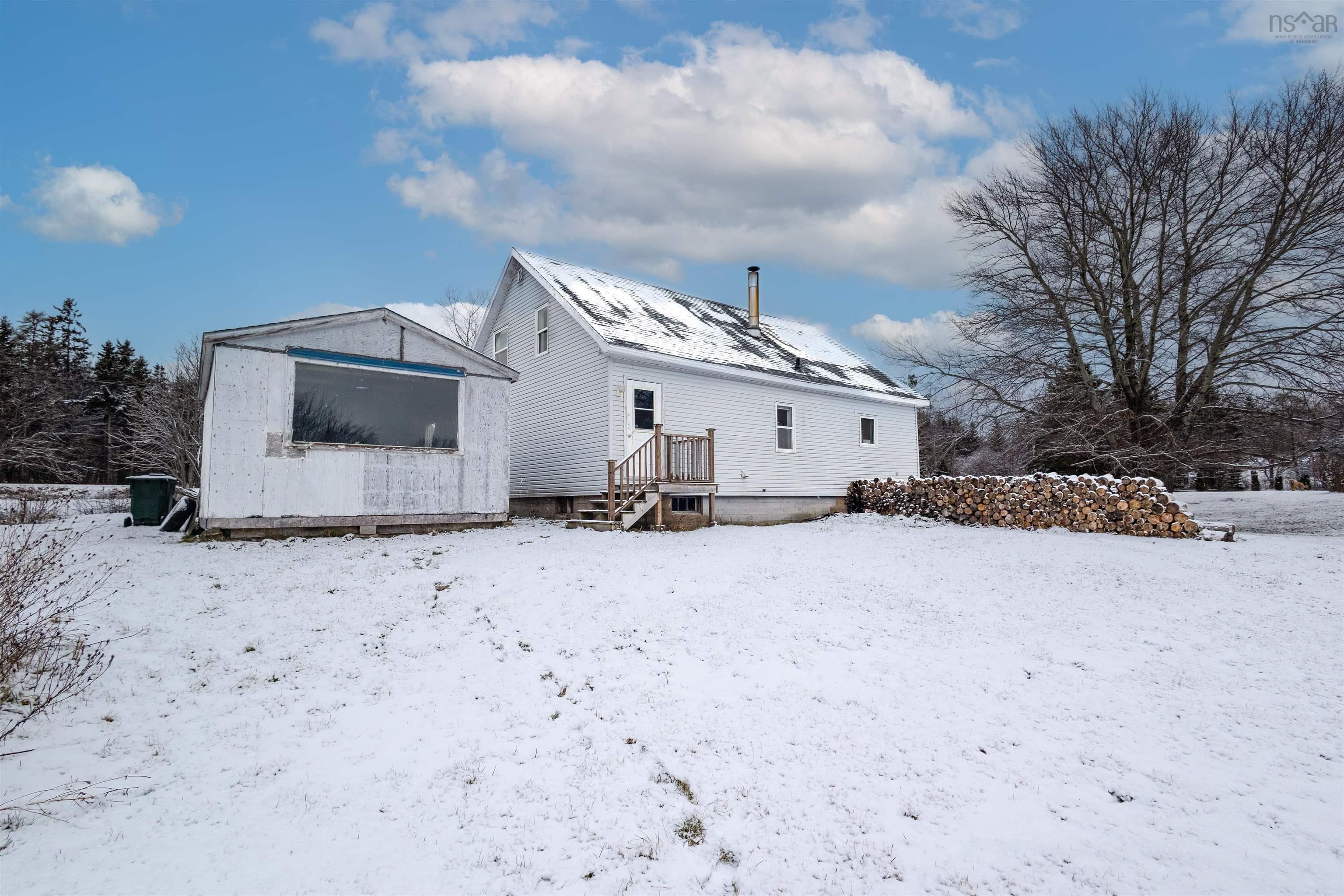 $224,000.00: 3183 Grand Mira North Road, Sandfield